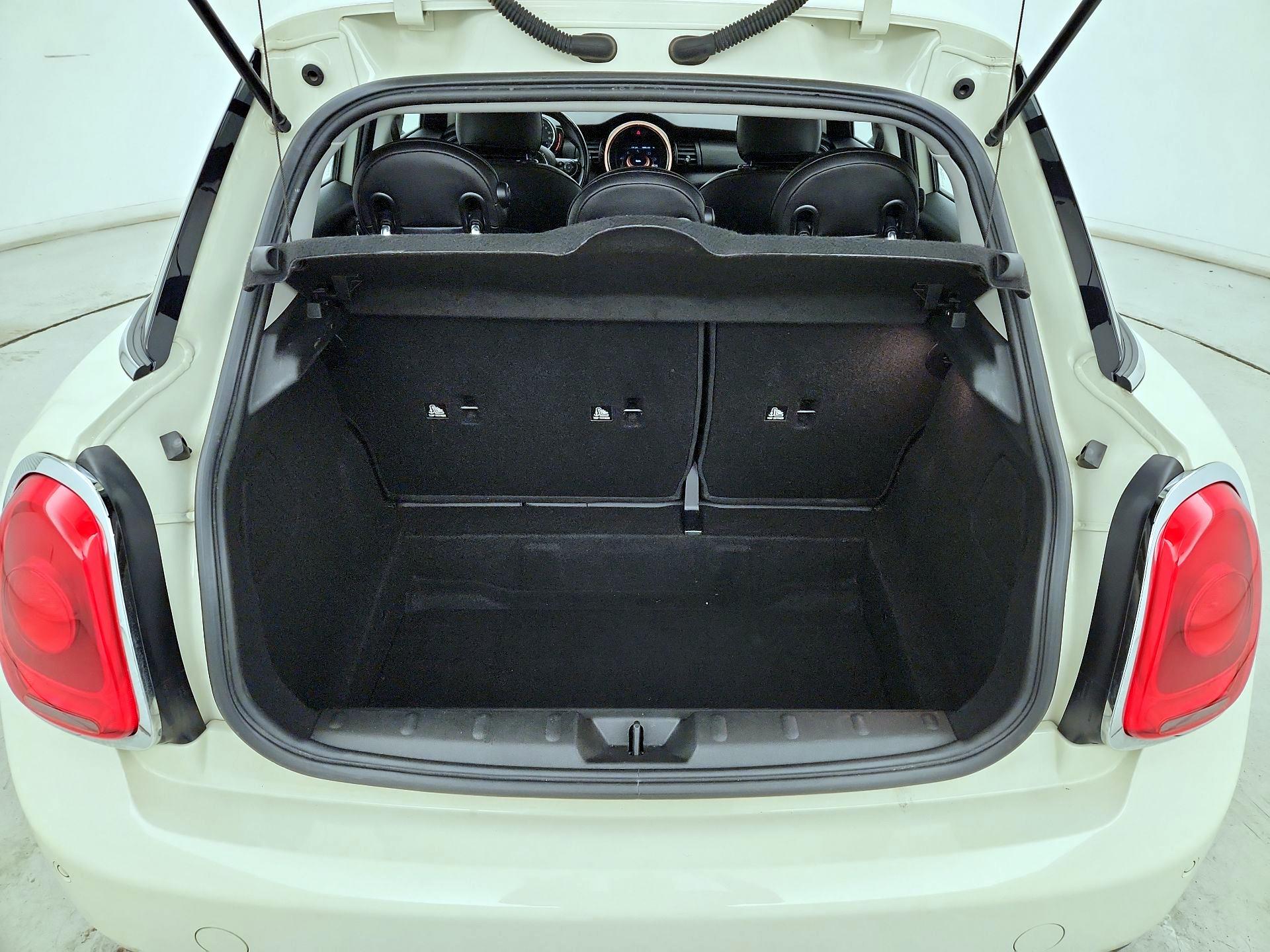 Thumbnail: 2018 MINI Cooper Hardtop - 20