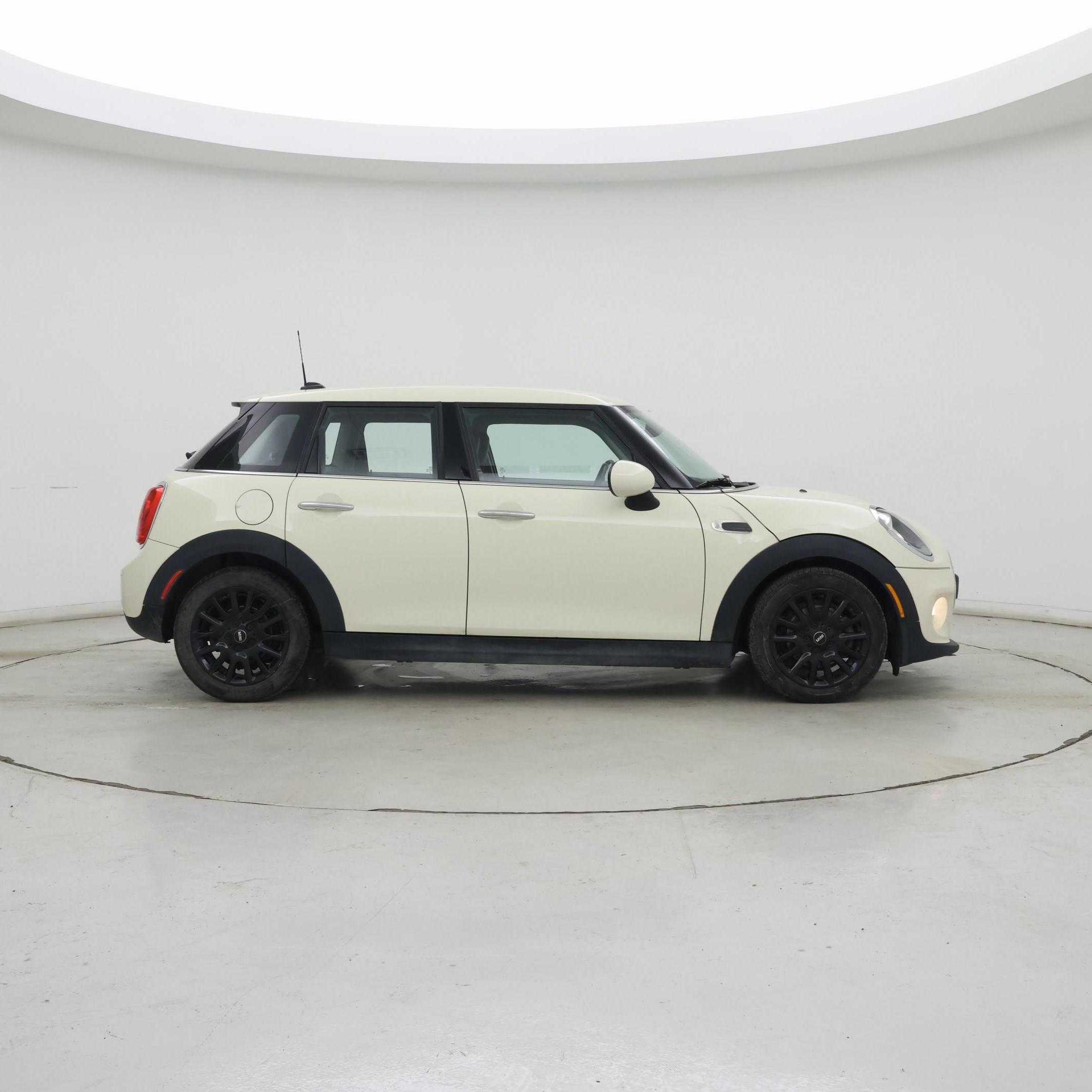 Thumbnail: 2018 MINI Cooper Hardtop - 7