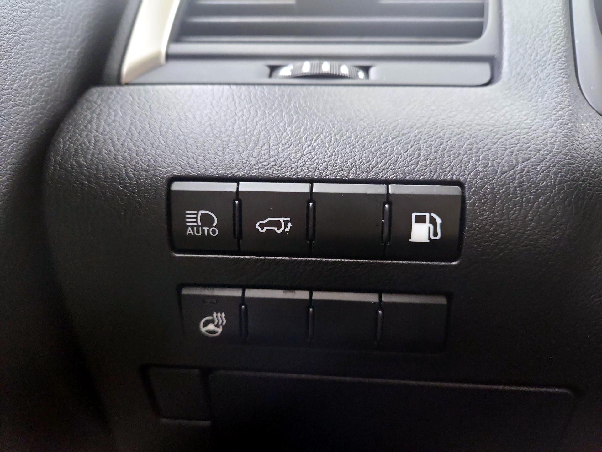 Thumbnail: 2022 Lexus RX - 13