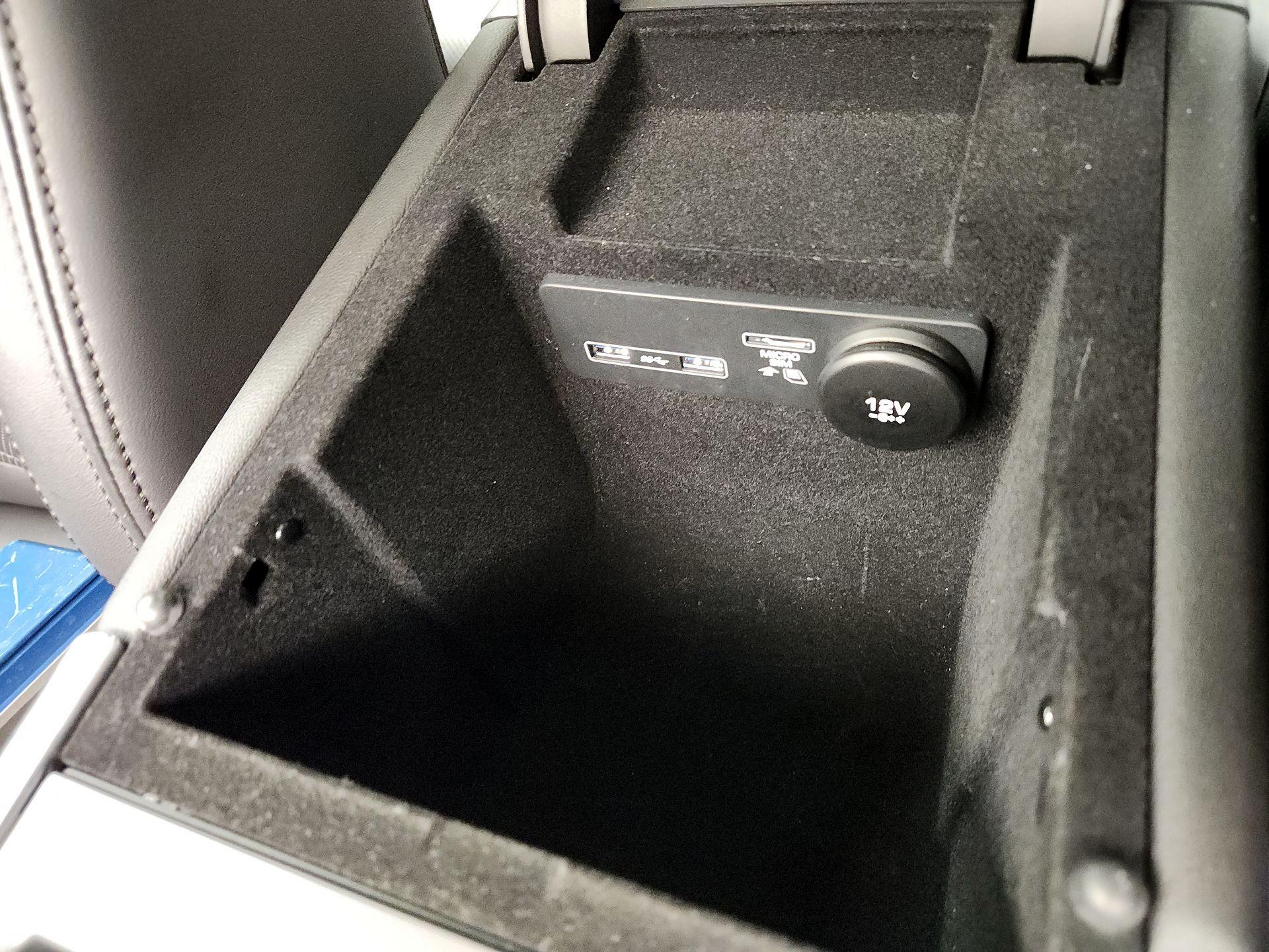 Thumbnail: 2020 Jaguar XE - 19