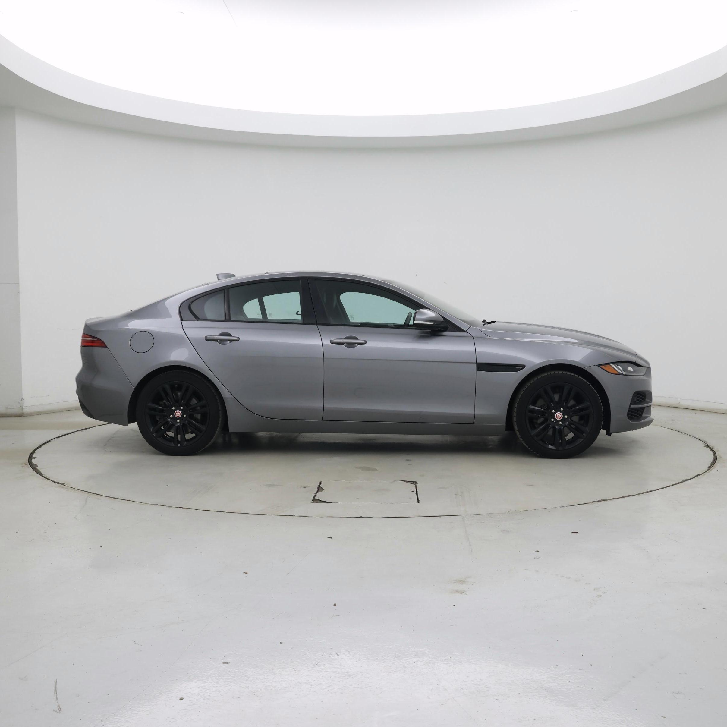 Thumbnail: 2020 Jaguar XE - 7