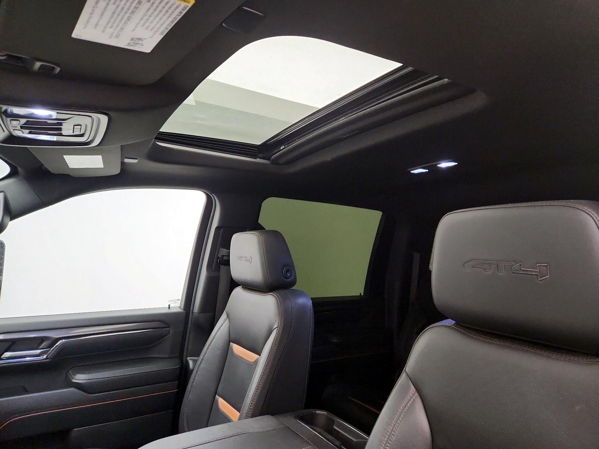 Thumbnail: 2024 GMC Sierra 2500 - 19