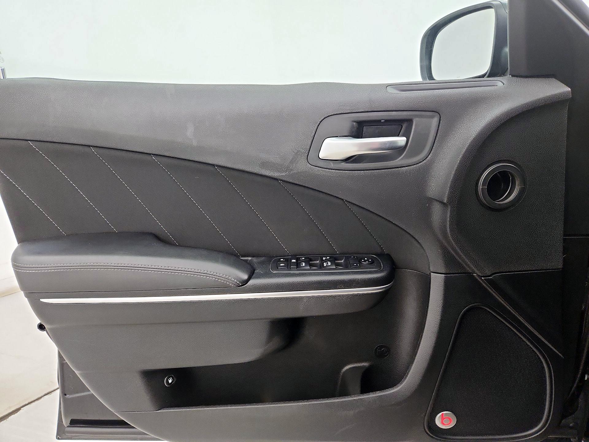 Thumbnail: 2018 Dodge Charger - 12