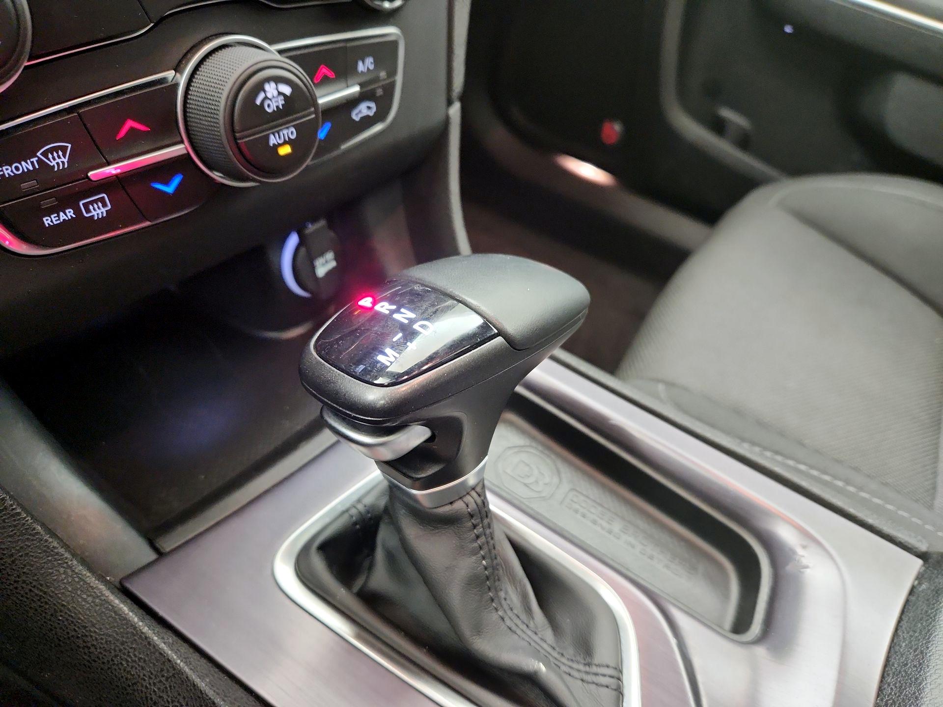 Thumbnail: 2018 Dodge Charger - 17