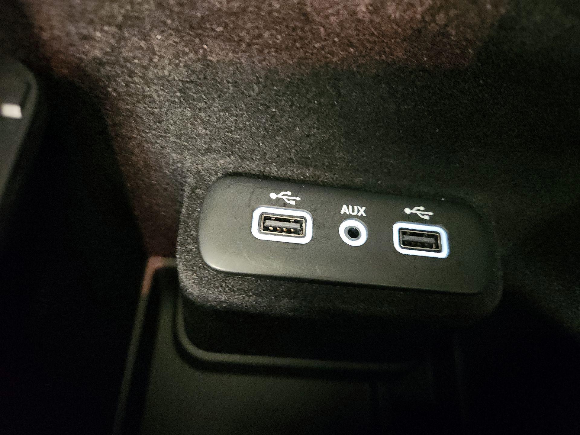 Thumbnail: 2018 Dodge Charger - 18