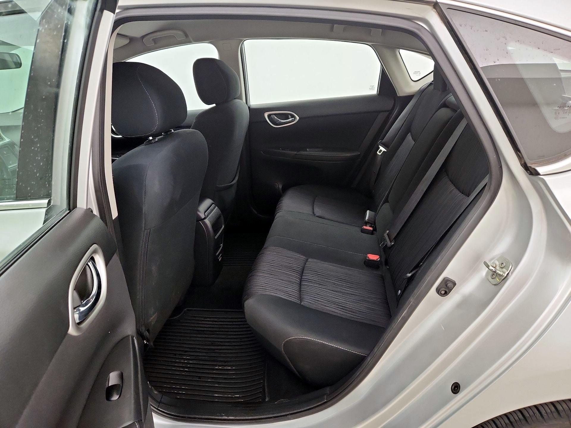 Thumbnail: 2019 Nissan Sentra - 19