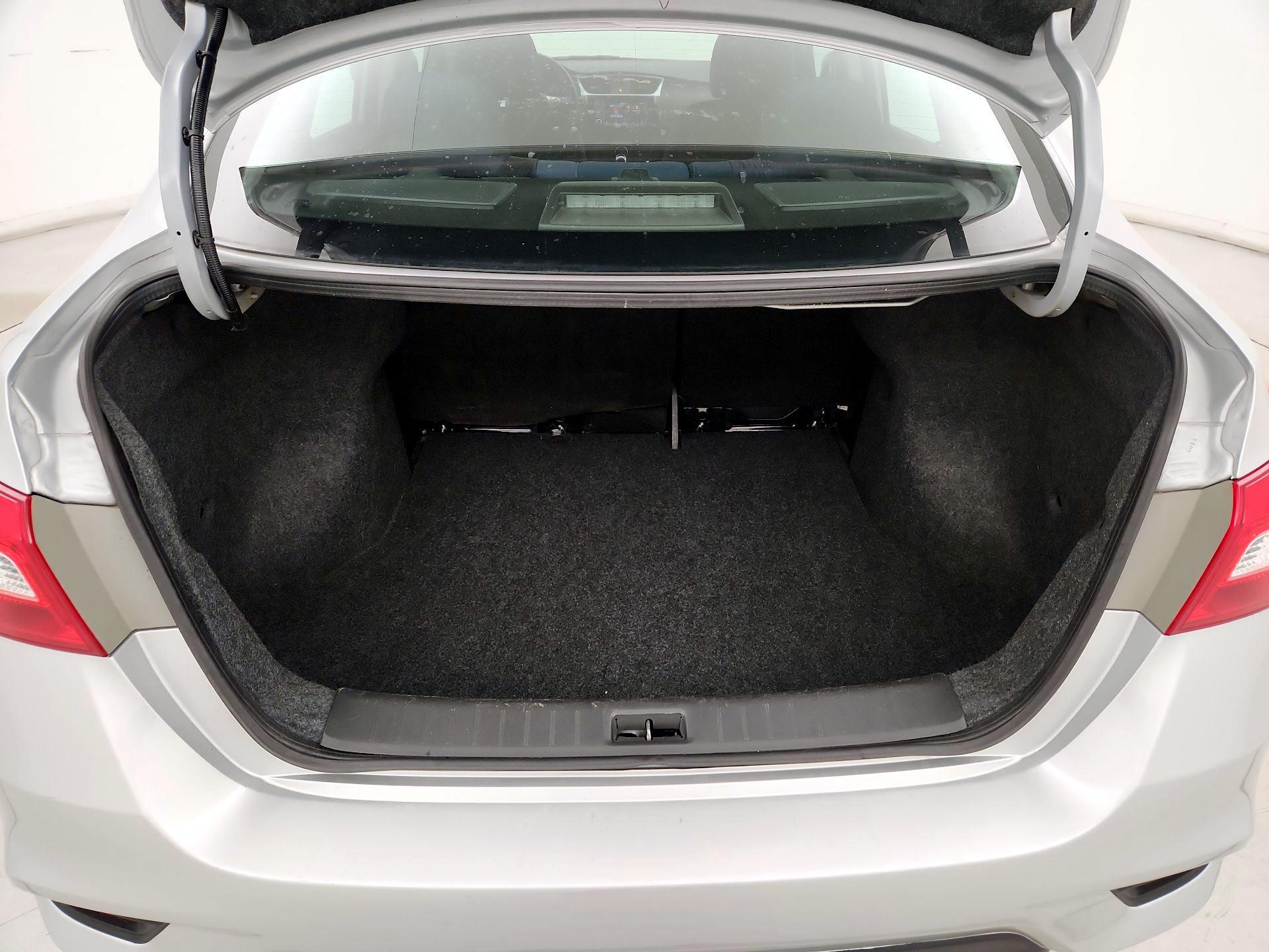 Thumbnail: 2019 Nissan Sentra - 20