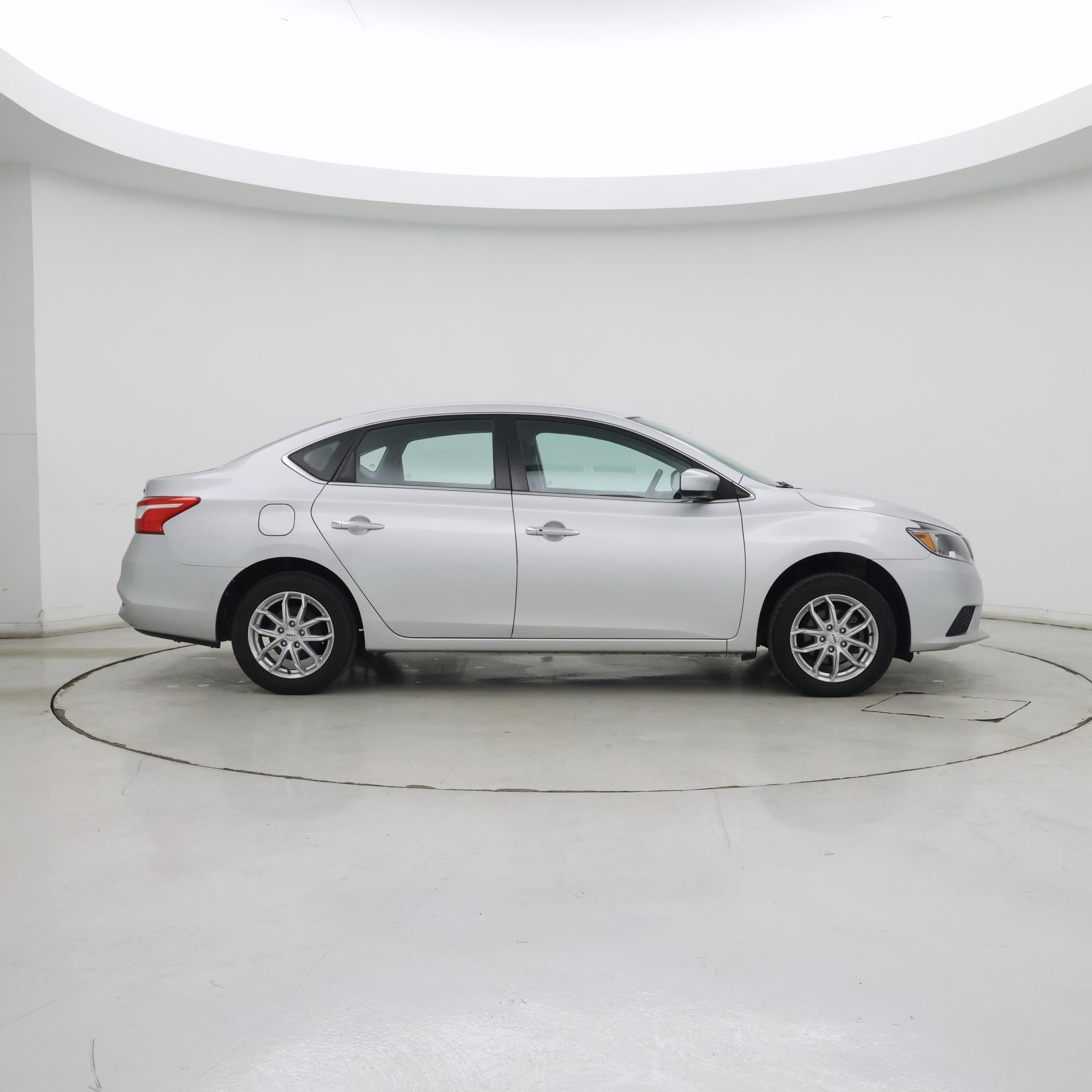 Thumbnail: 2019 Nissan Sentra - 7