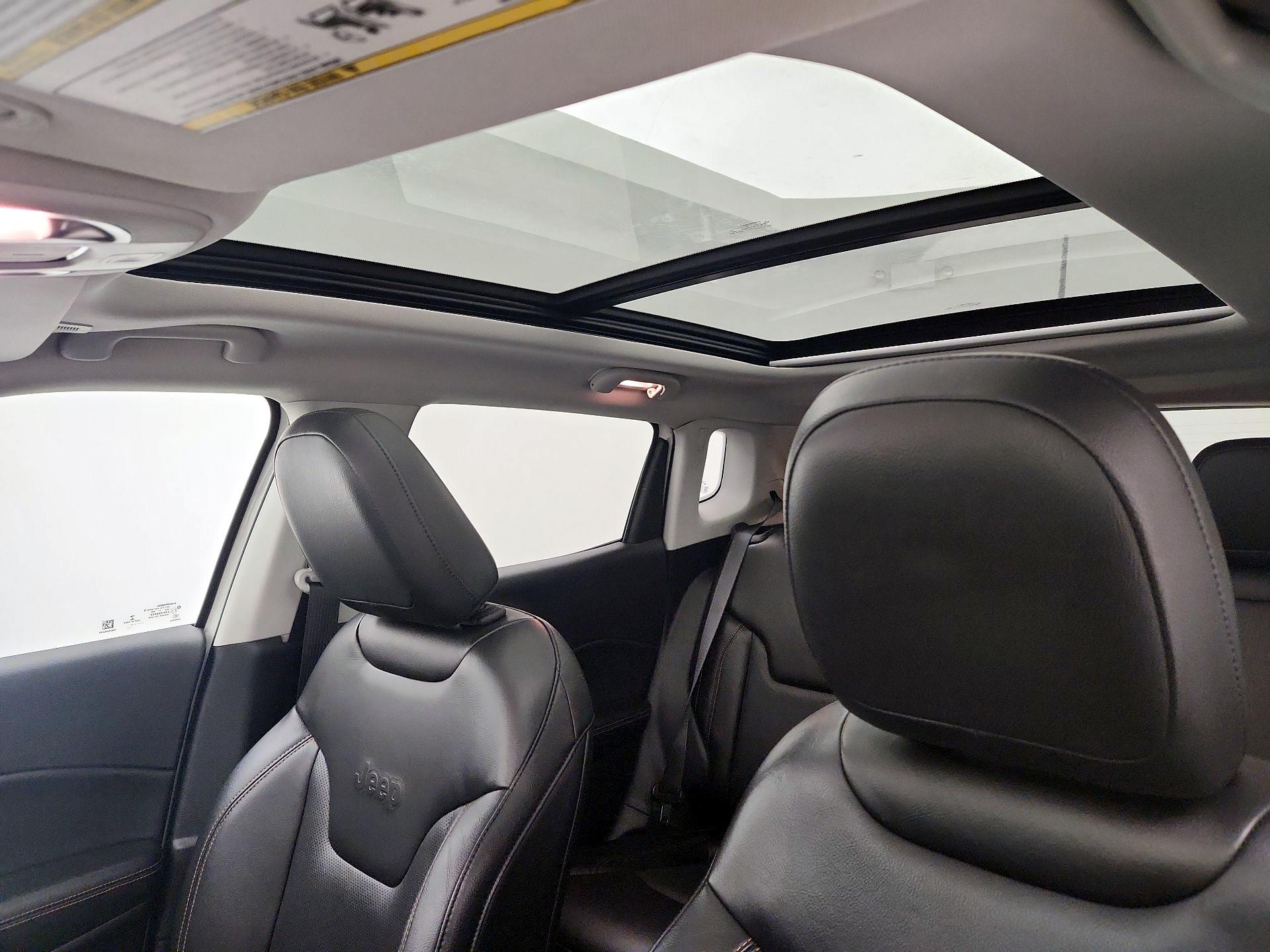 Thumbnail: 2017 Jeep Compass - 20