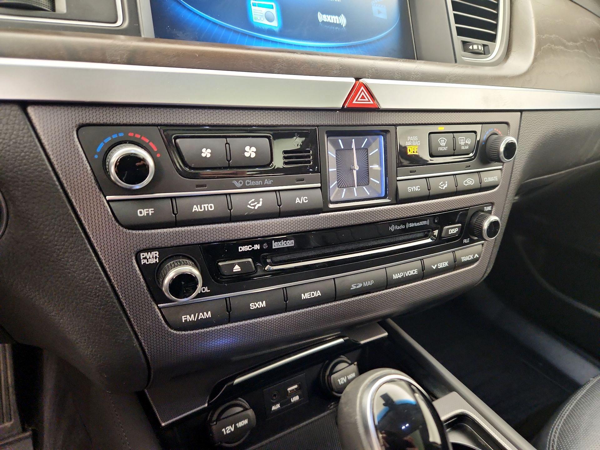 Thumbnail: 2017 Genesis G80 - 17