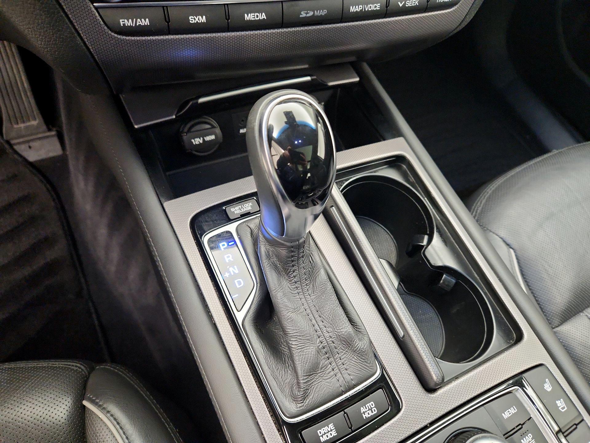 Thumbnail: 2017 Genesis G80 - 18