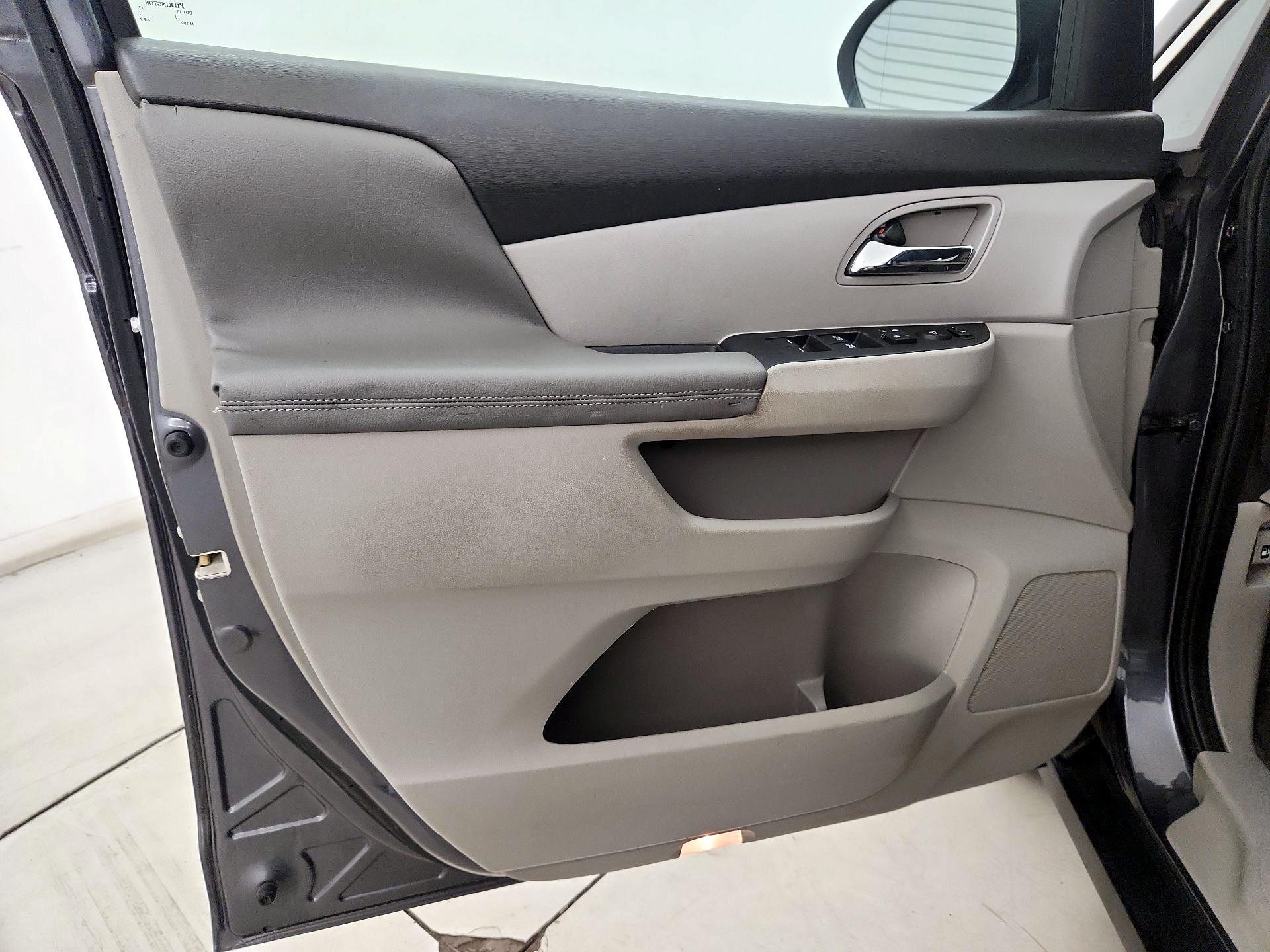 Thumbnail: 2016 Honda Odyssey - 12