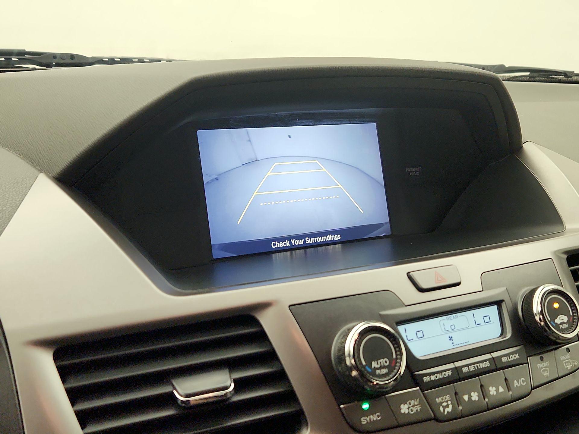 Thumbnail: 2016 Honda Odyssey - 14