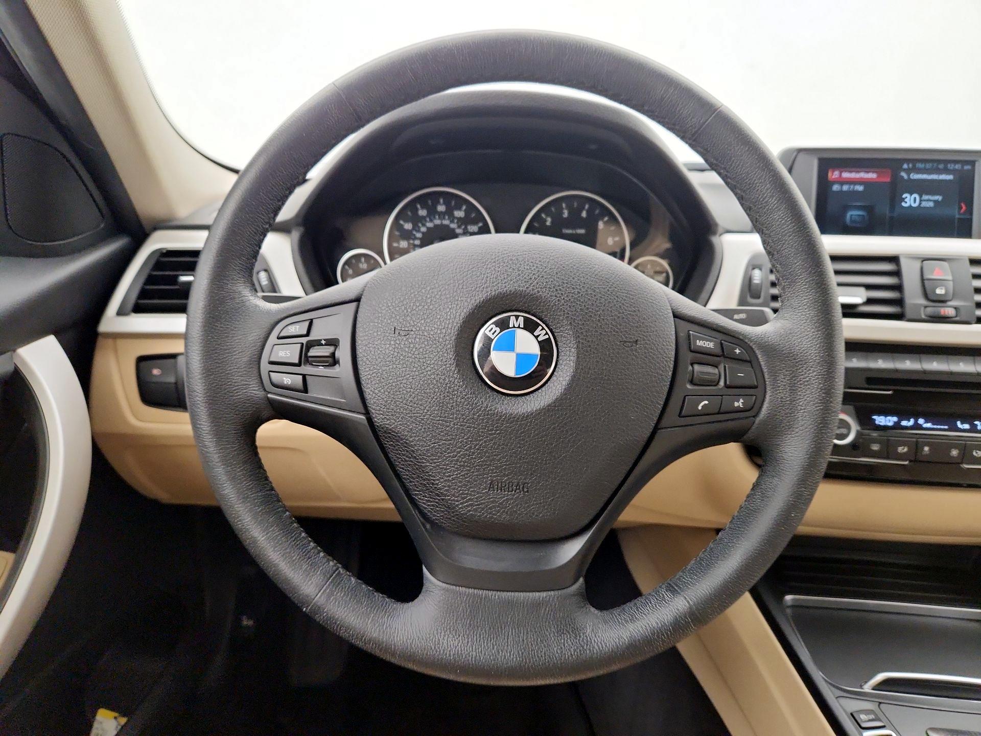 Thumbnail: 2018 BMW 3 Series - 10