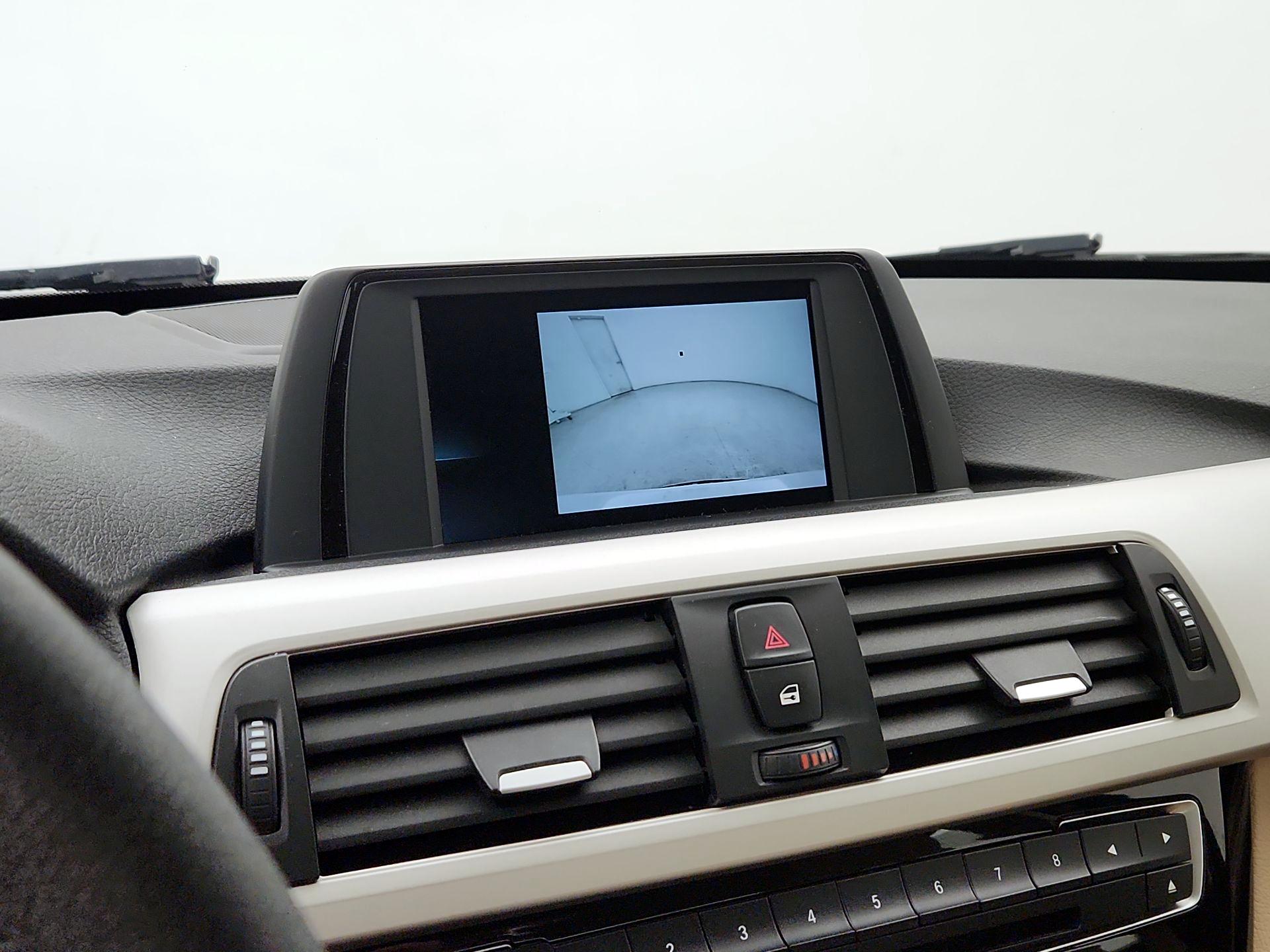 Thumbnail: 2018 BMW 3 Series - 14