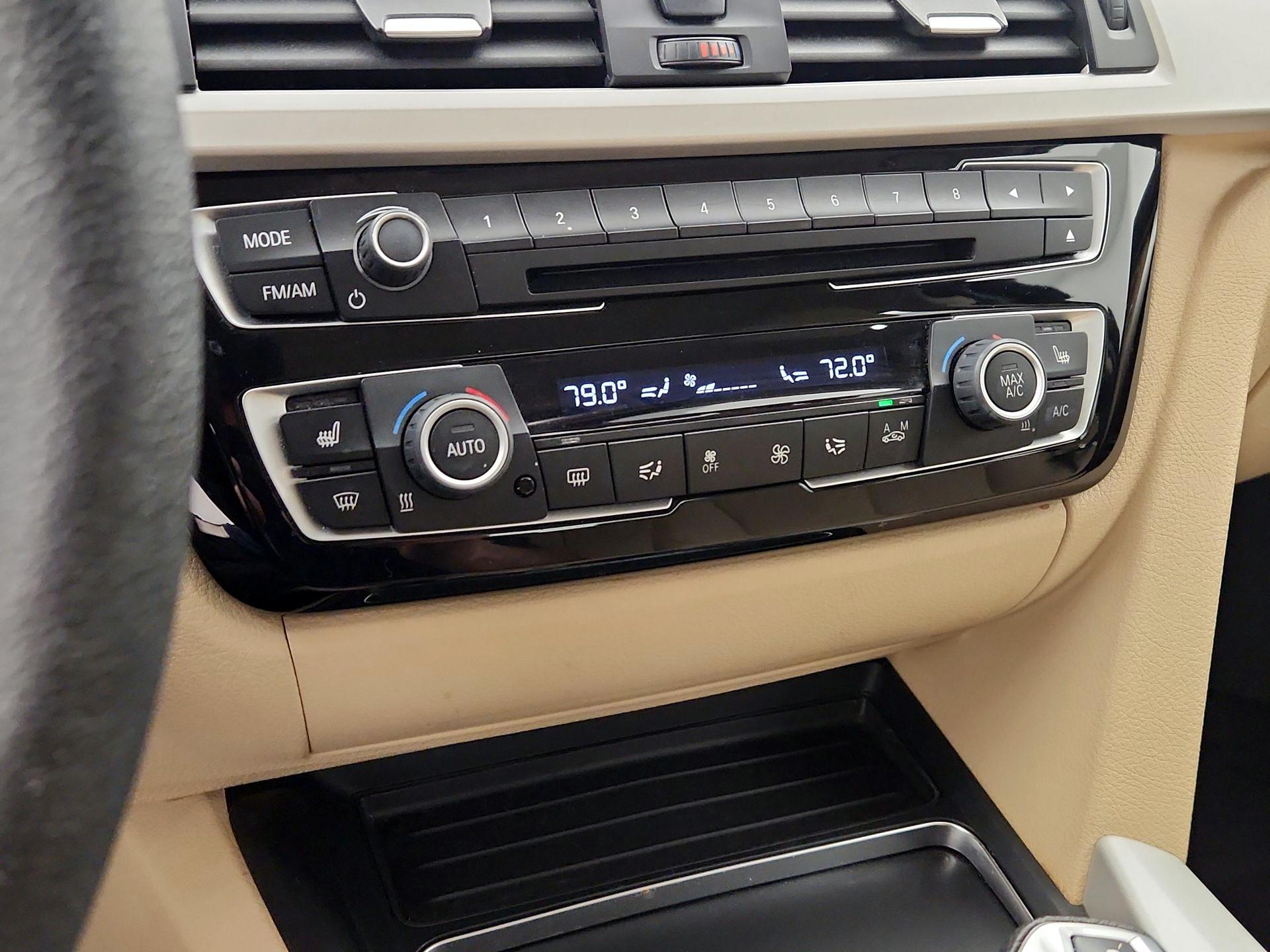 Thumbnail: 2018 BMW 3 Series - 16