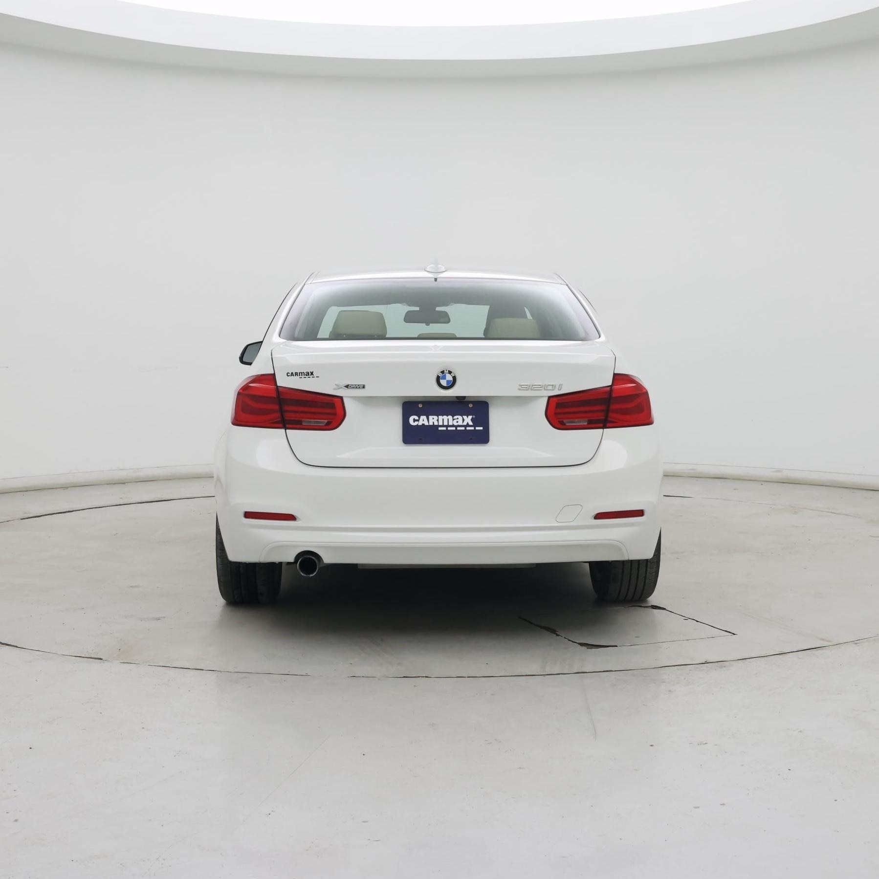 Thumbnail: 2018 BMW 3 Series - 6