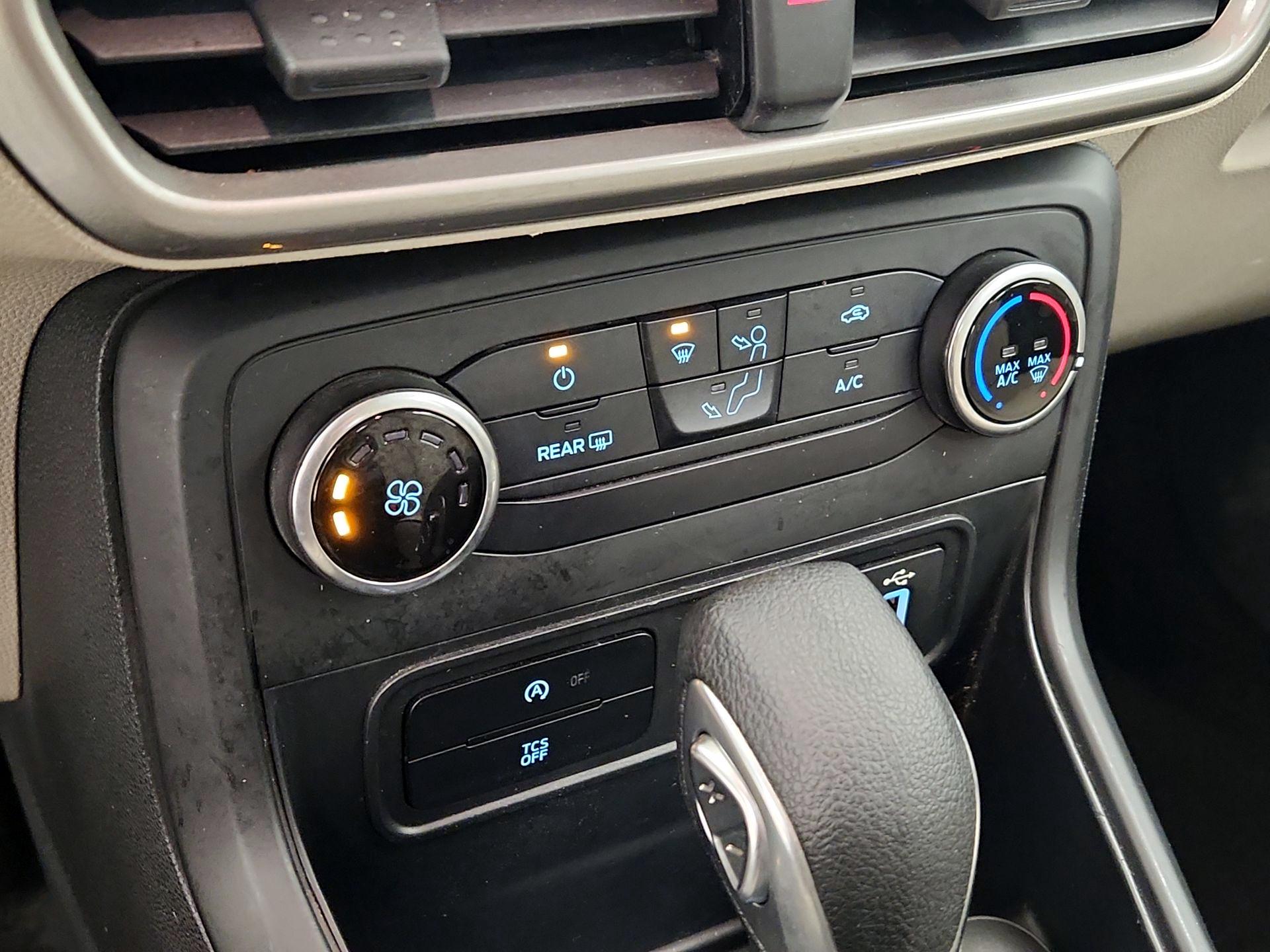 Thumbnail: 2020 Ford EcoSport - 16