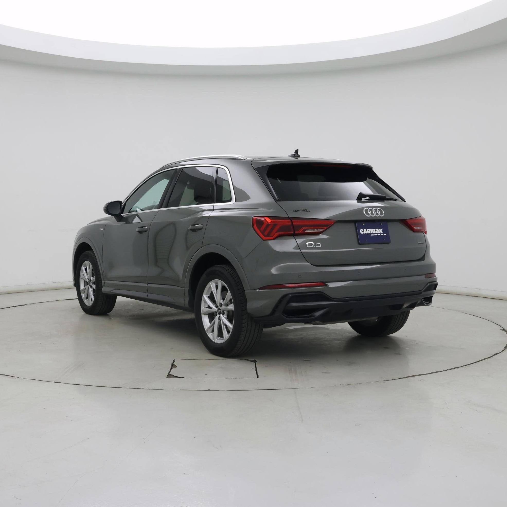 Thumbnail: 2022 Audi Q3 - 2