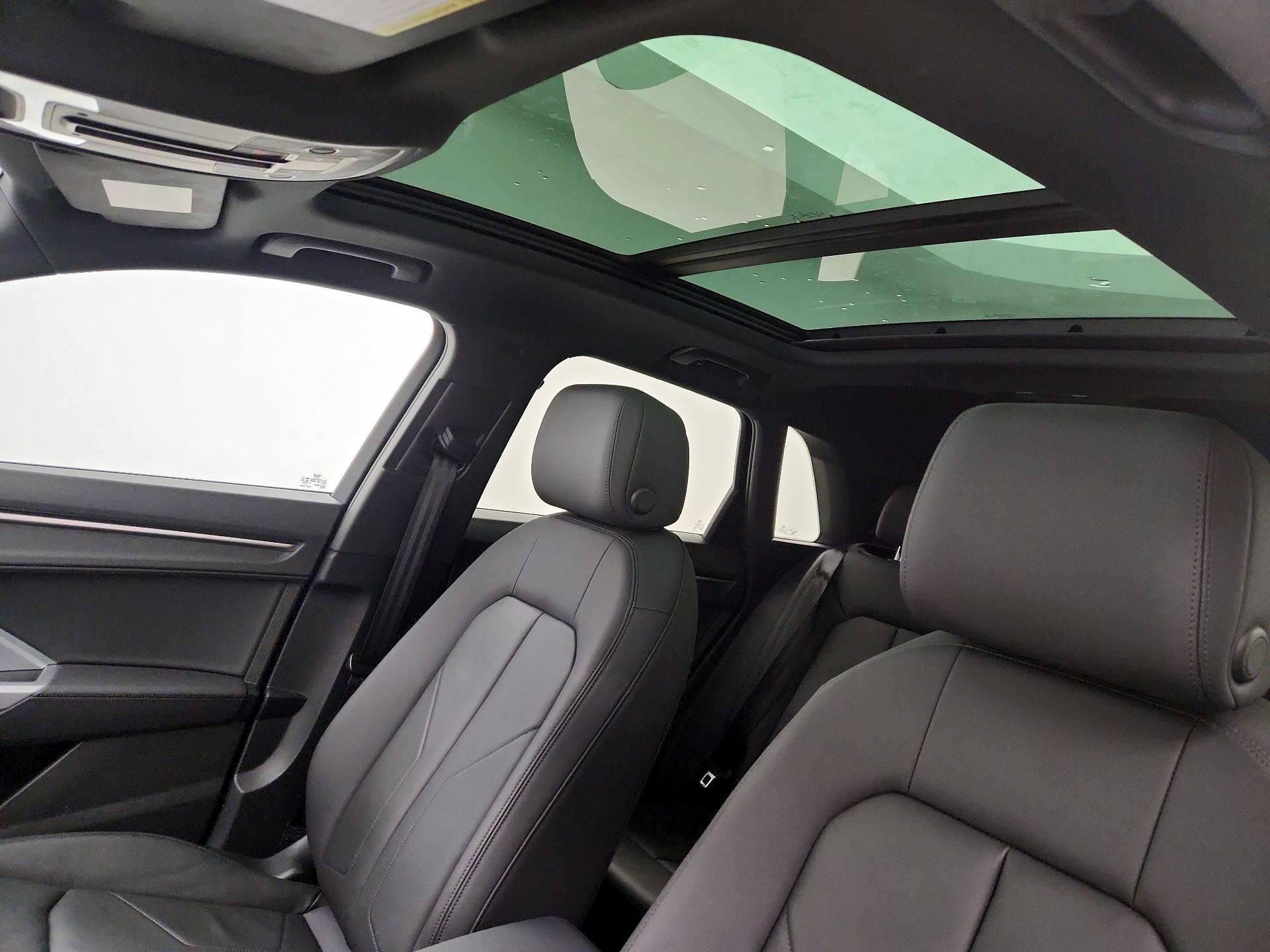 Thumbnail: 2022 Audi Q3 - 19