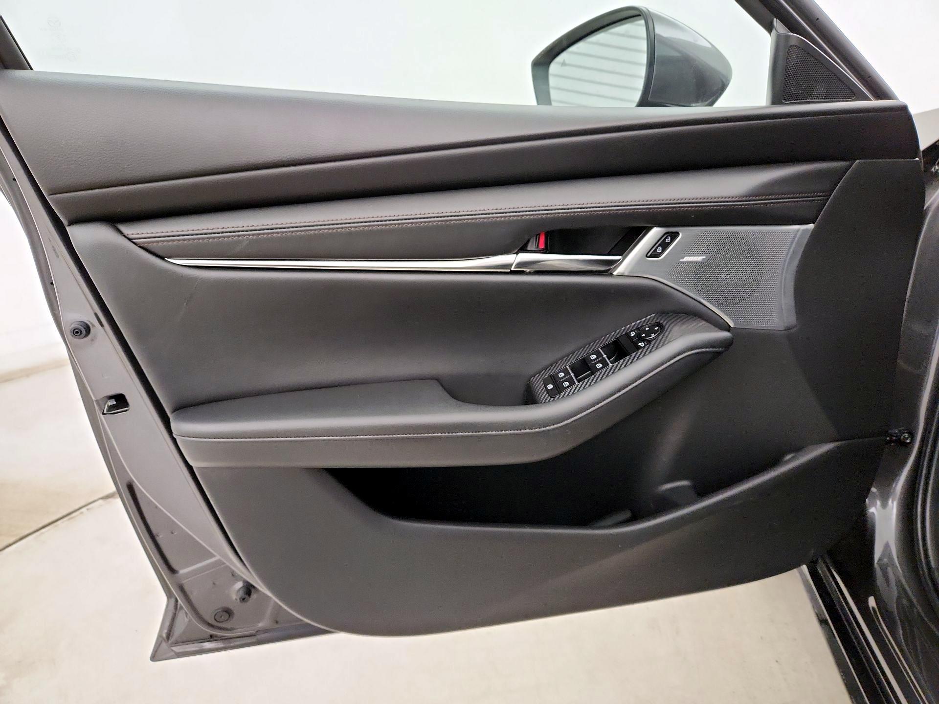 Thumbnail: 2022 Mazda Mazda3 - 12