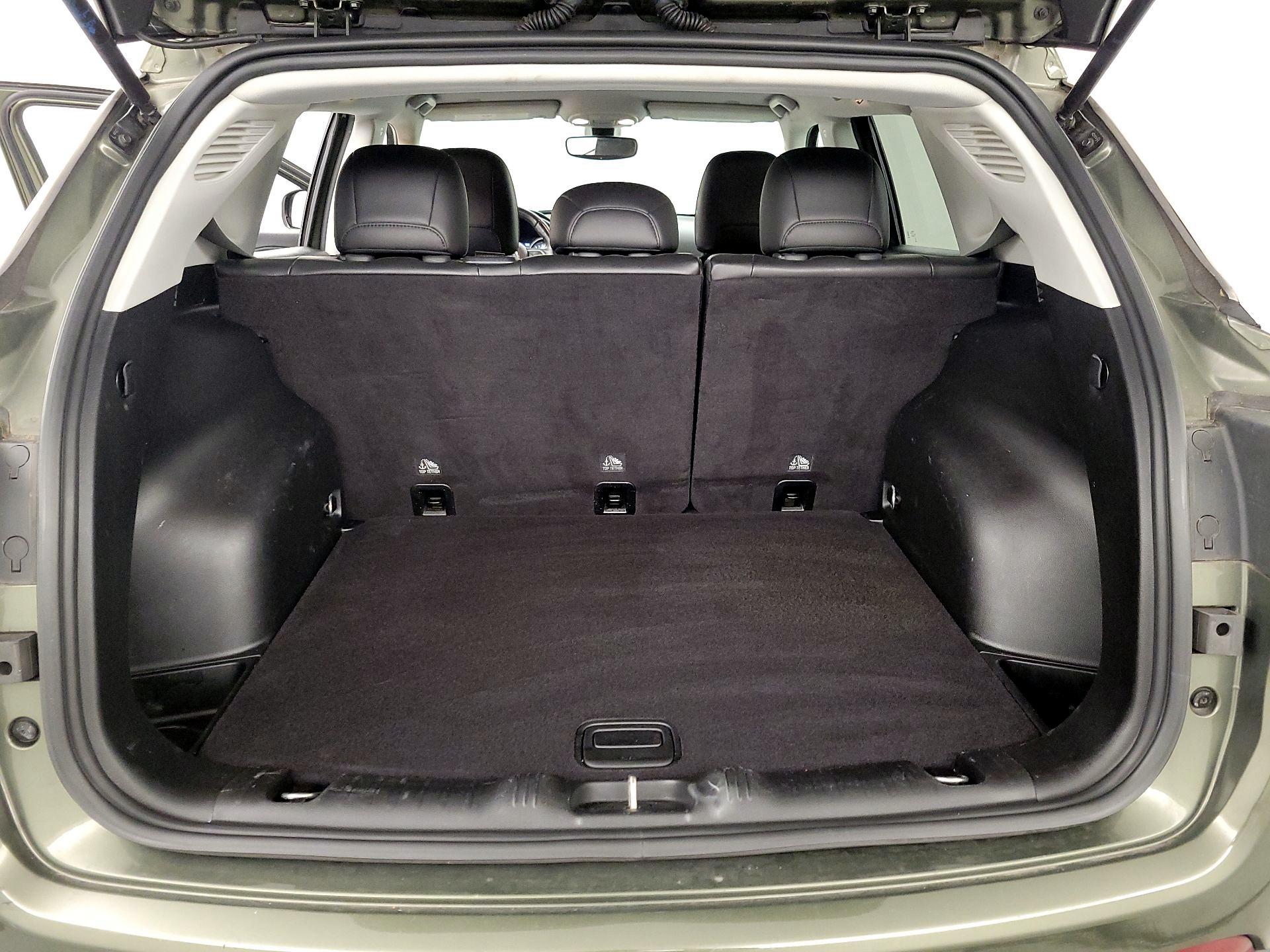 Thumbnail: 2018 Jeep Compass - 20