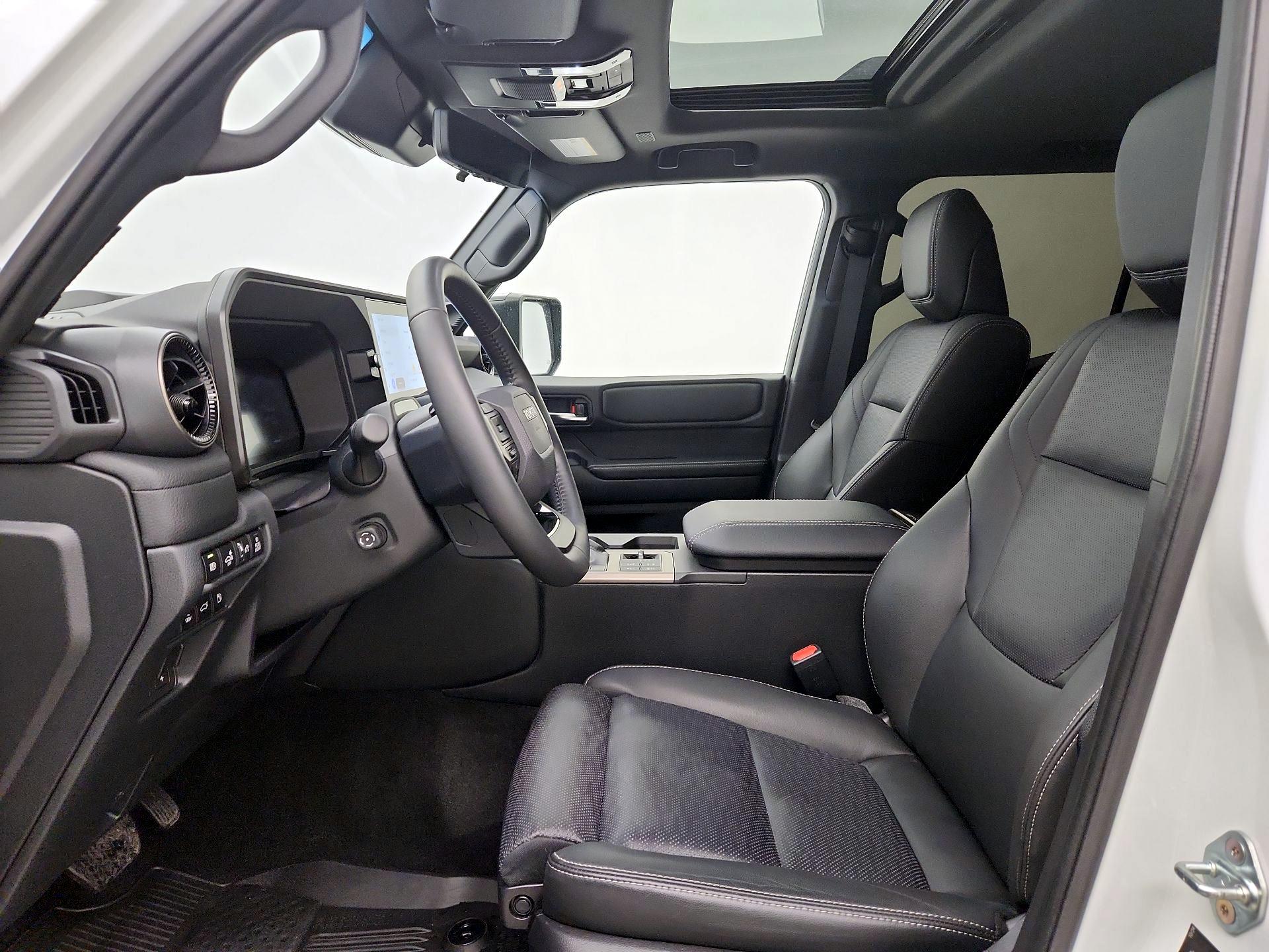 Thumbnail: 2025 Toyota Land Cruiser - 11