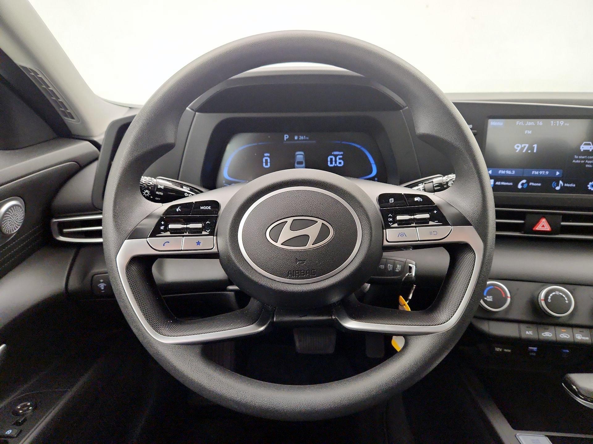 Thumbnail: 2024 Hyundai Elantra - 10