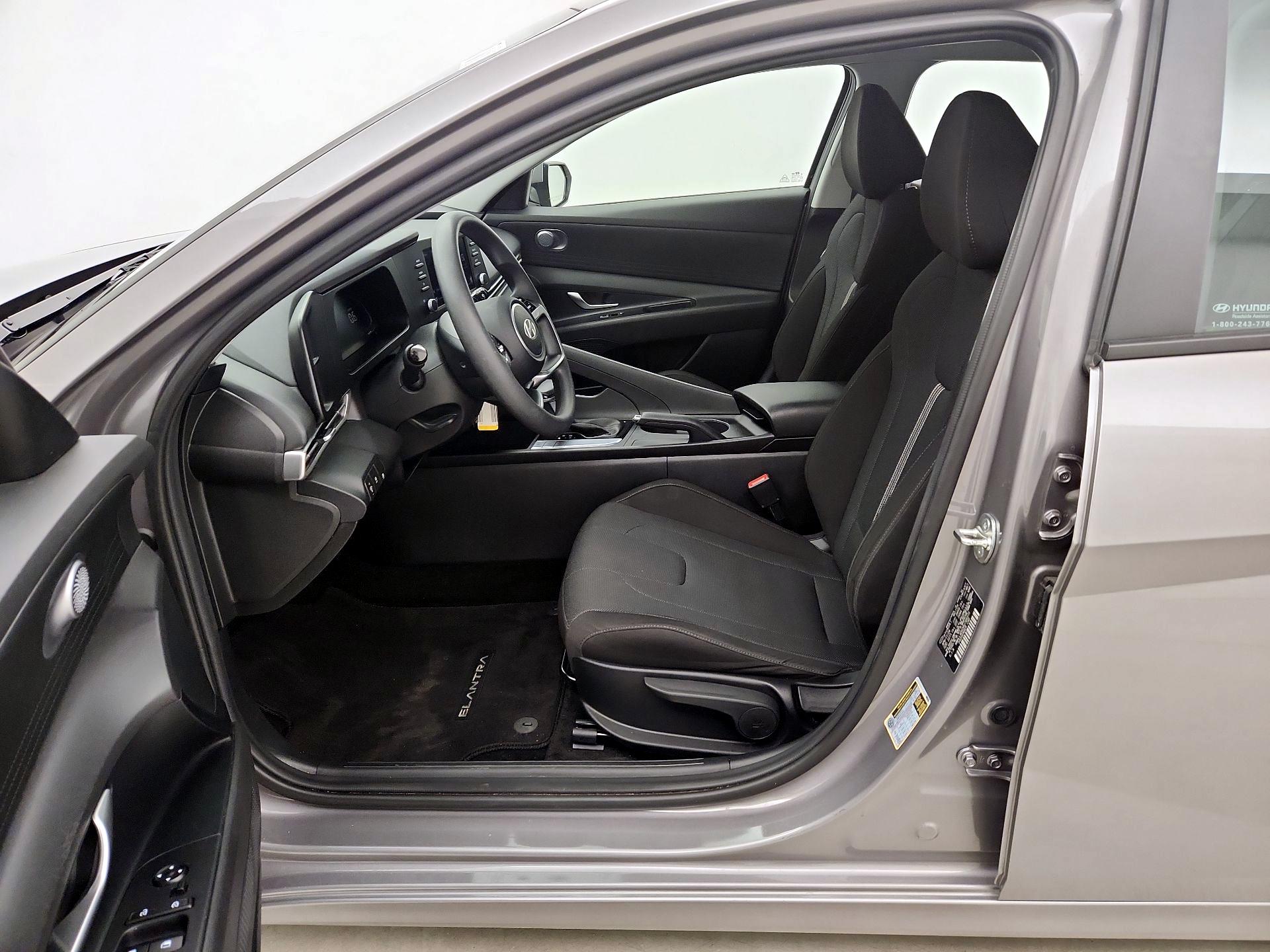 Thumbnail: 2024 Hyundai Elantra - 11