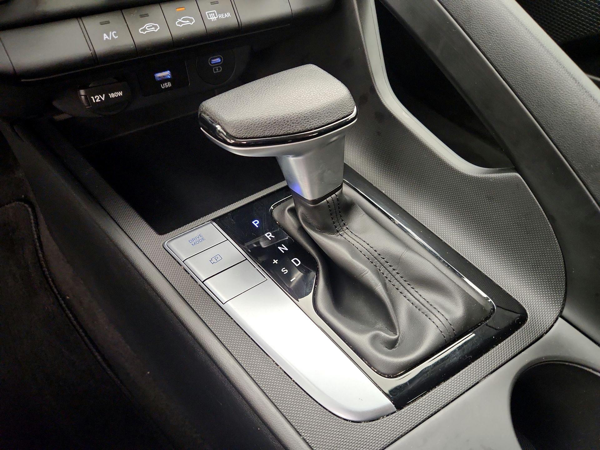 Thumbnail: 2024 Hyundai Elantra - 17