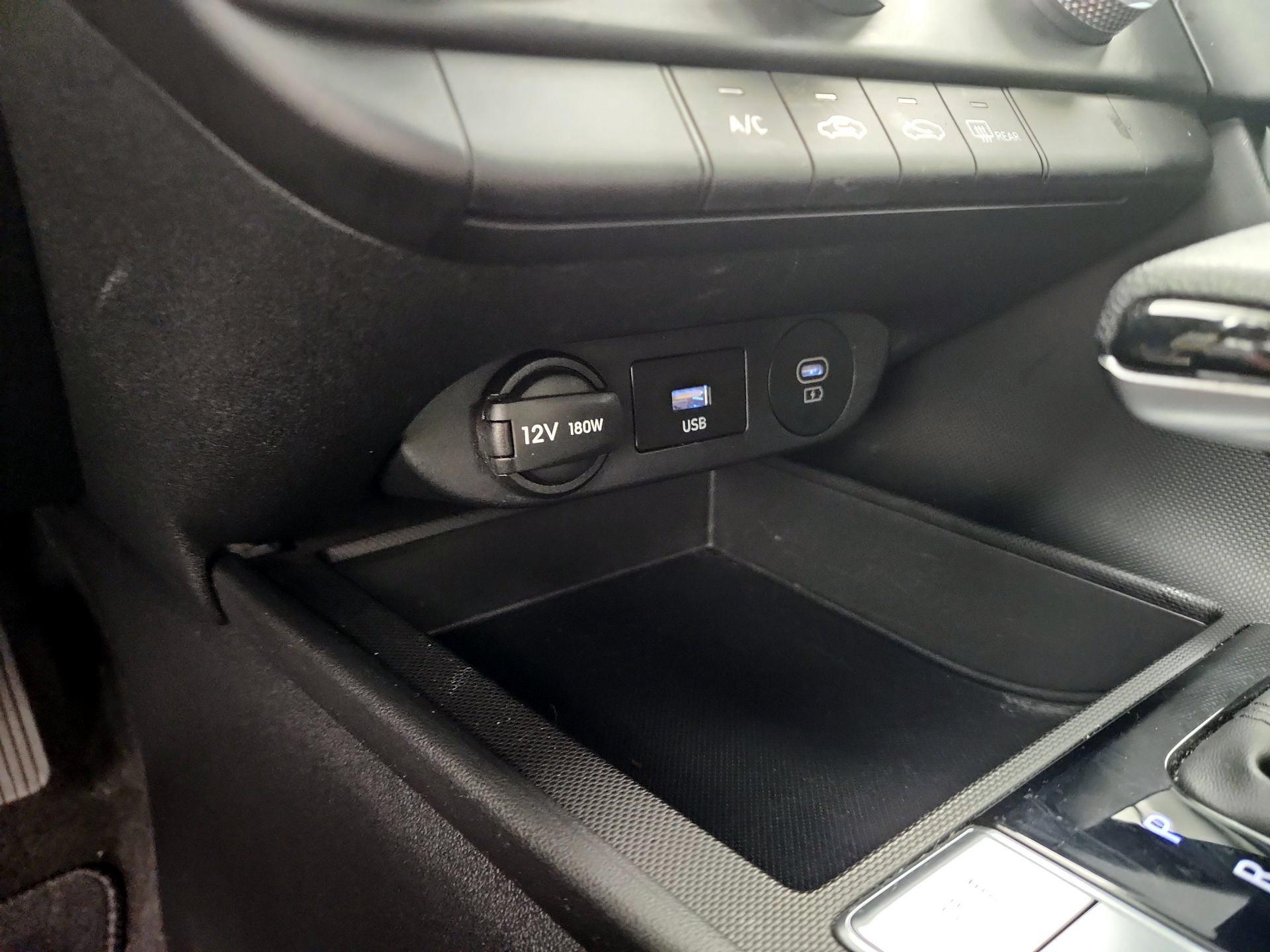 Thumbnail: 2024 Hyundai Elantra - 18