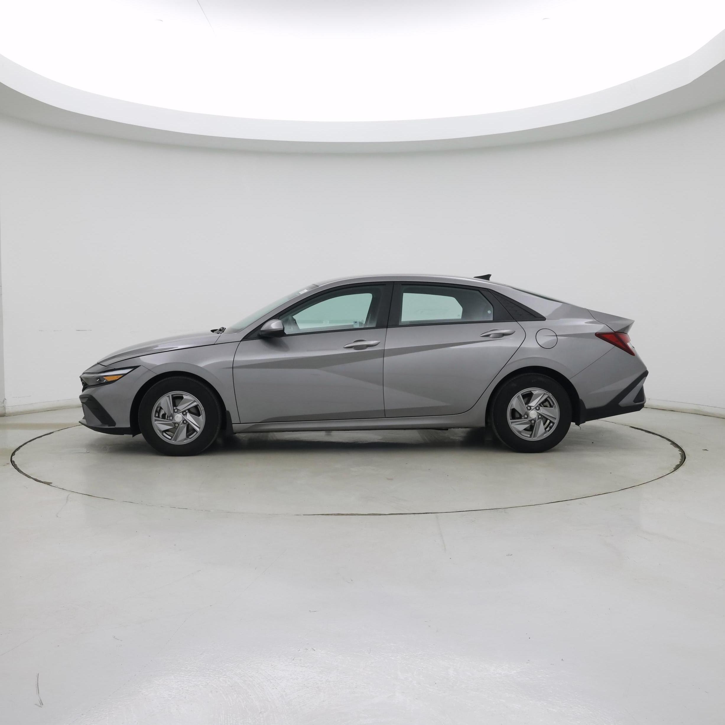 Thumbnail: 2024 Hyundai Elantra - 3