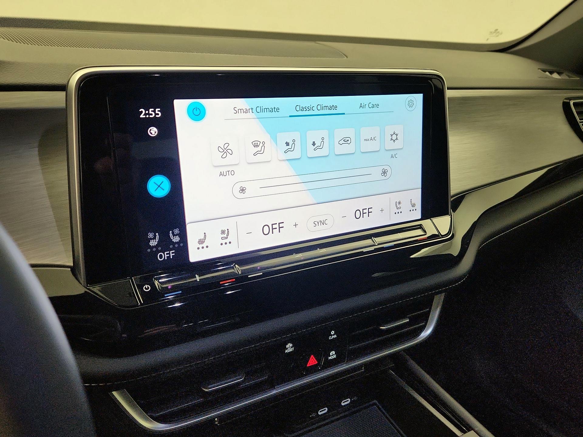 Thumbnail: 2025 Volkswagen Atlas - 16