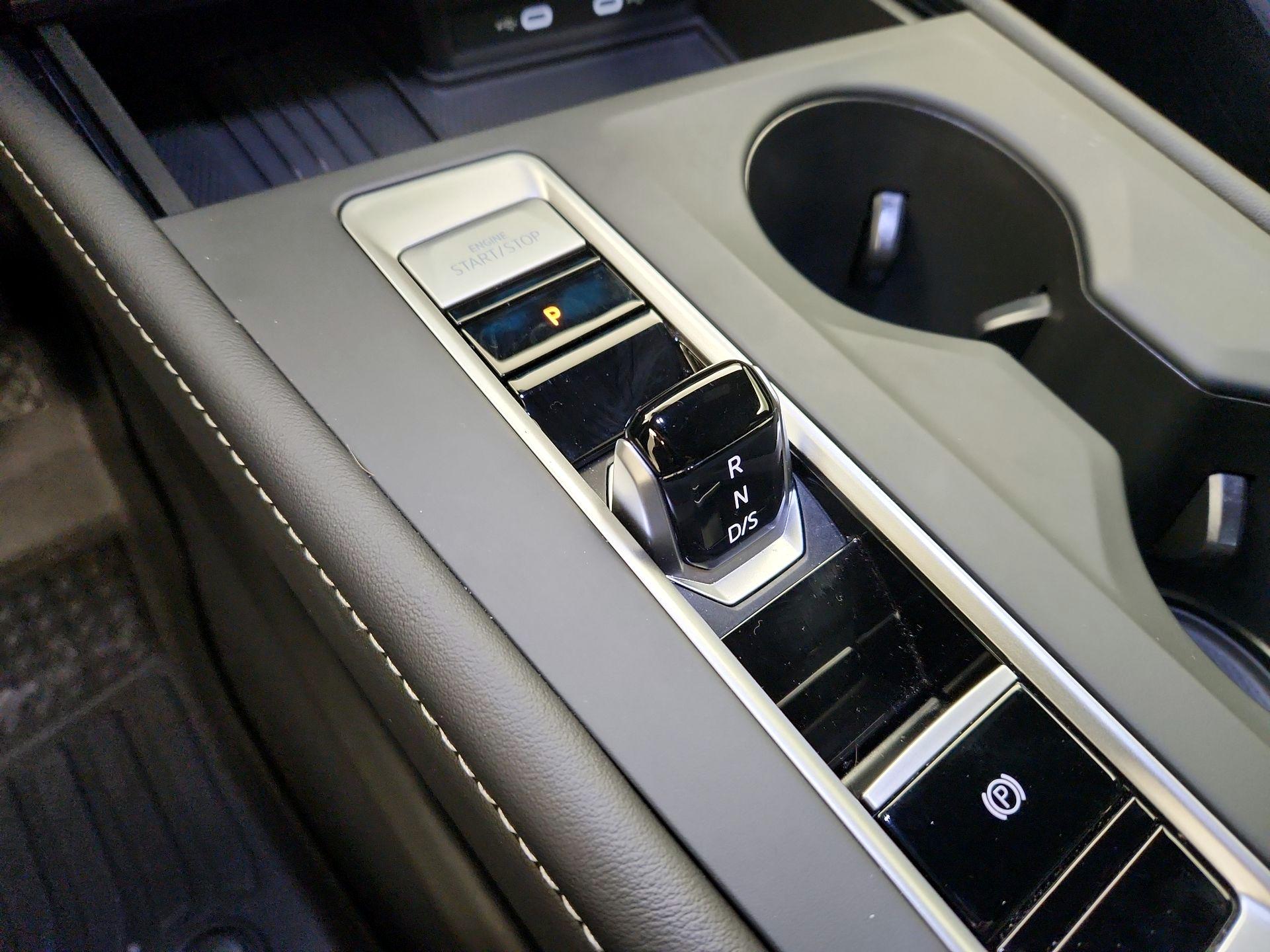 Thumbnail: 2025 Volkswagen Atlas - 17