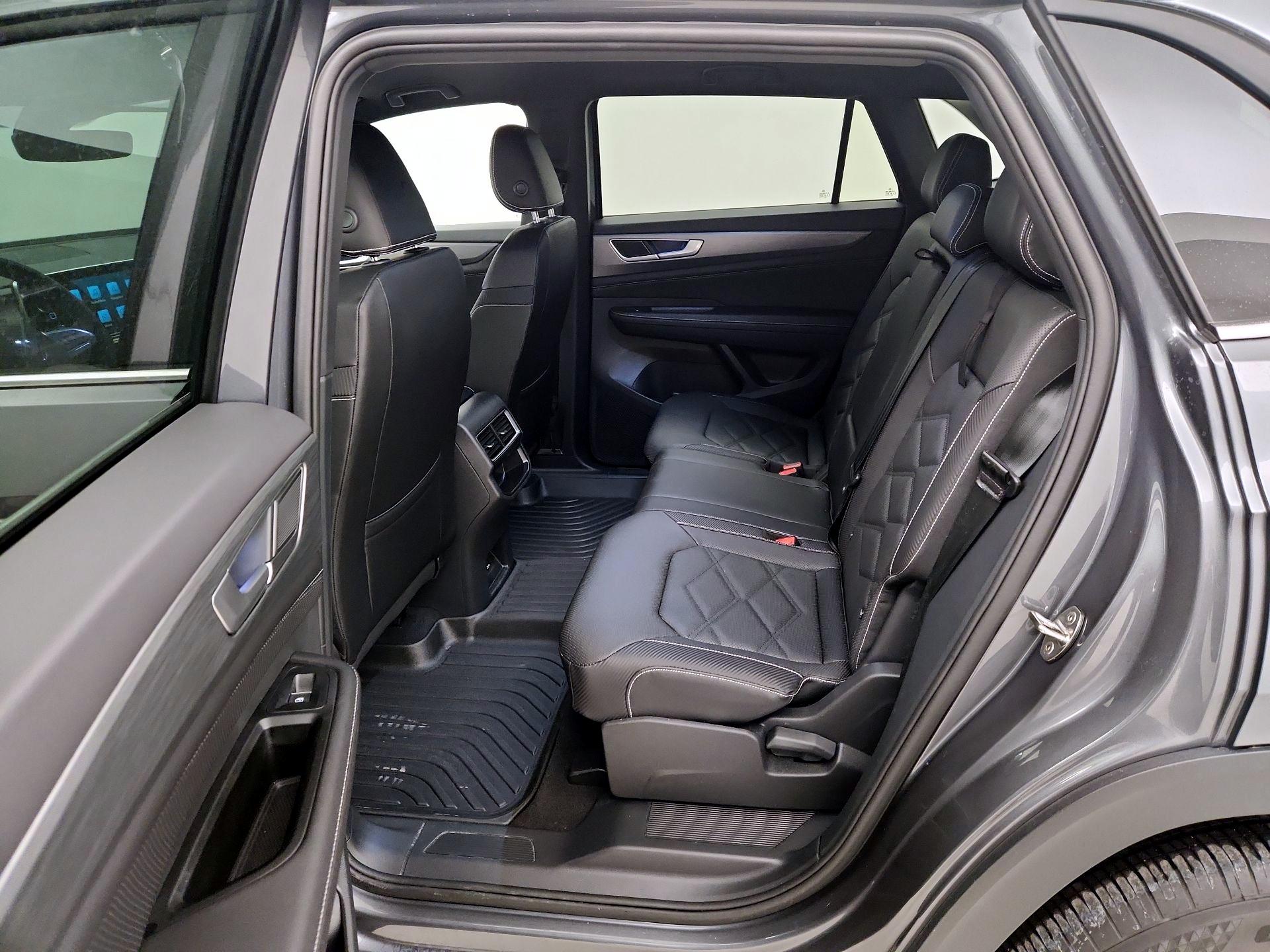 Thumbnail: 2025 Volkswagen Atlas - 19