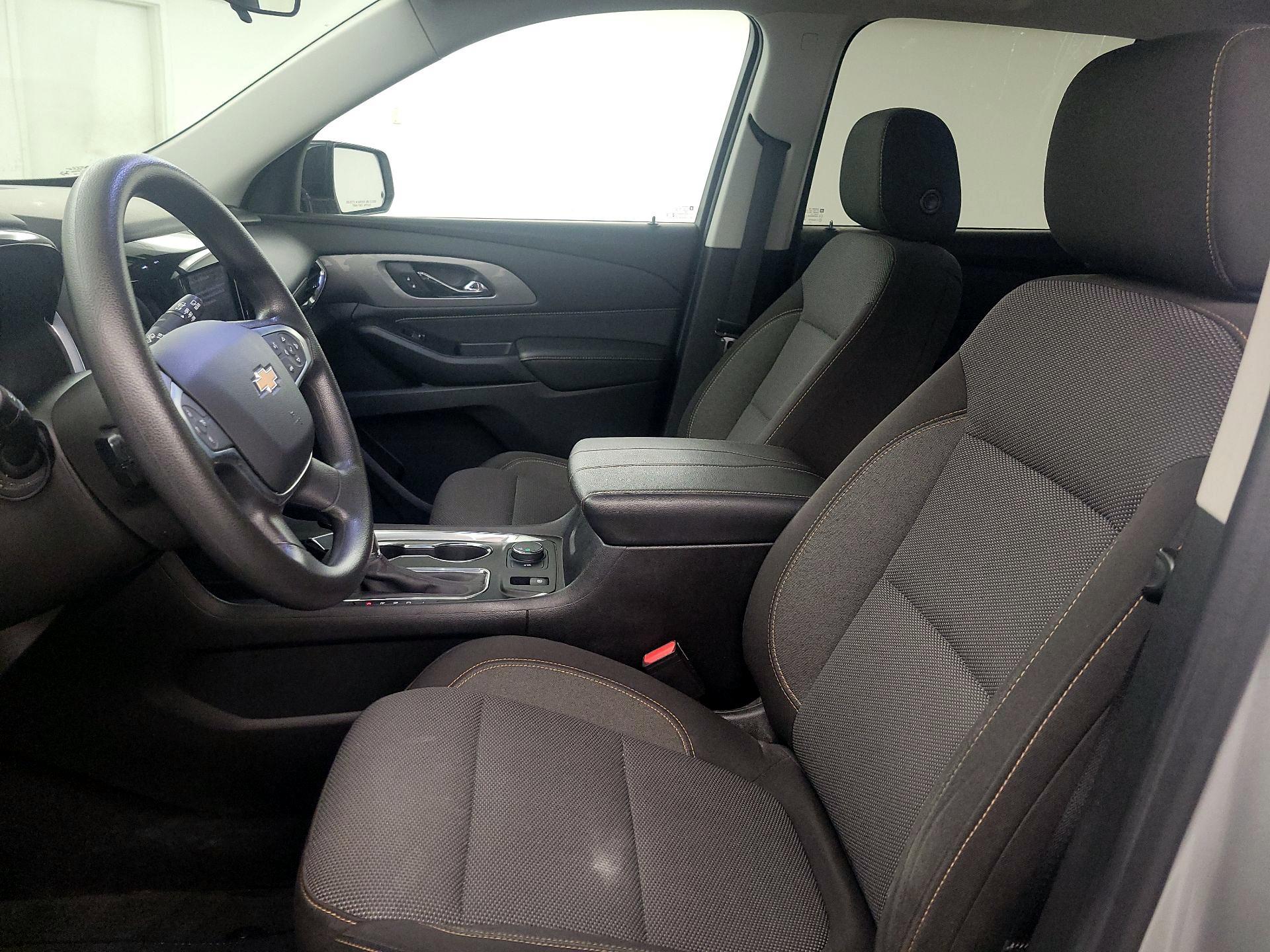 Thumbnail: 2020 Chevrolet Traverse - 11