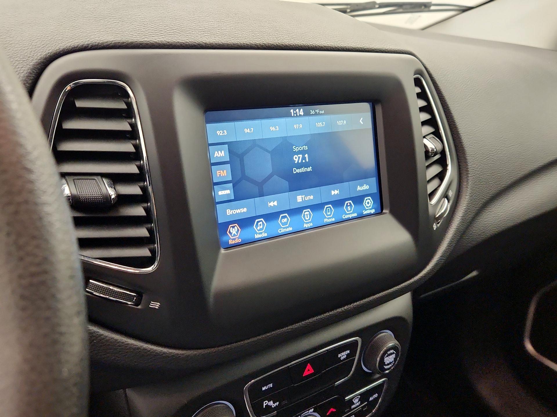 Thumbnail: 2018 Jeep Compass - 15