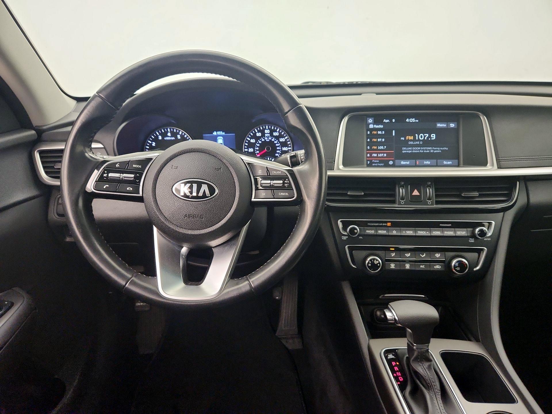 Thumbnail: 2020 Kia Optima - 10