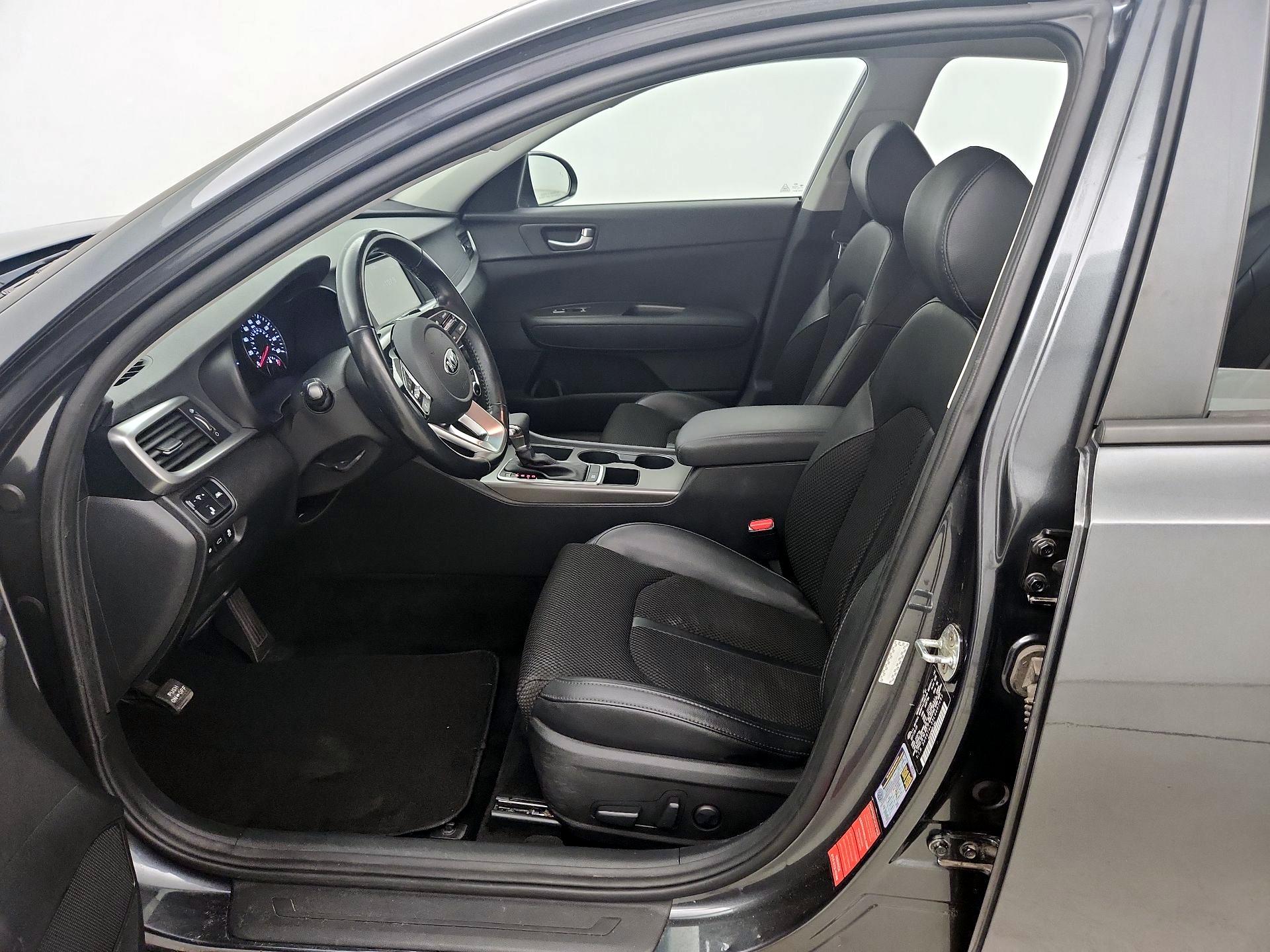 Thumbnail: 2020 Kia Optima - 11