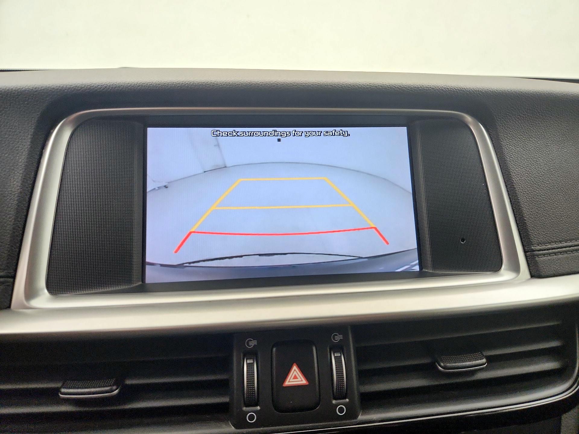 Thumbnail: 2020 Kia Optima - 14