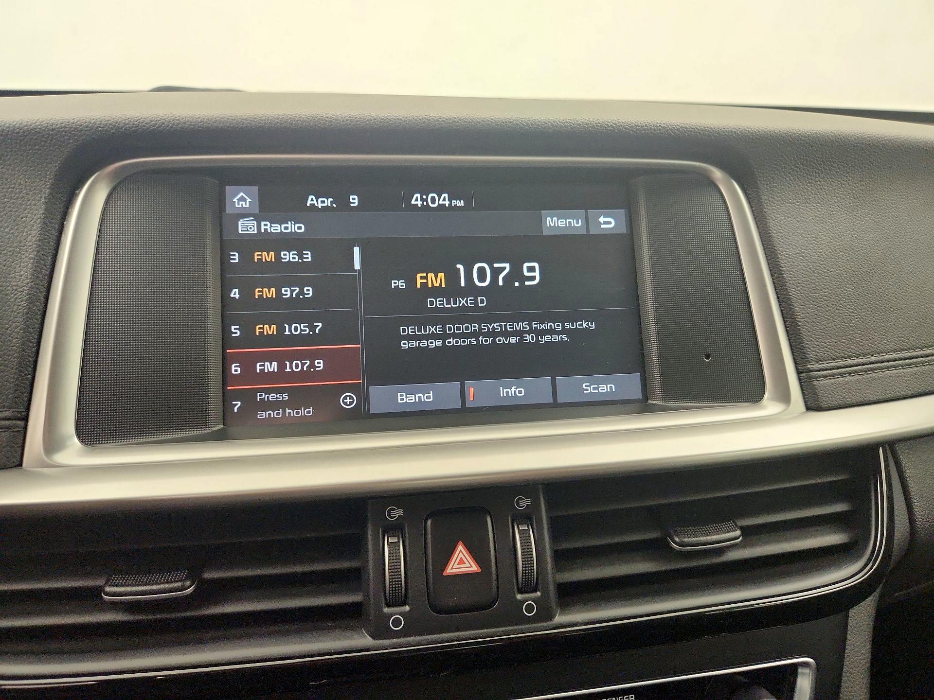 Thumbnail: 2020 Kia Optima - 15