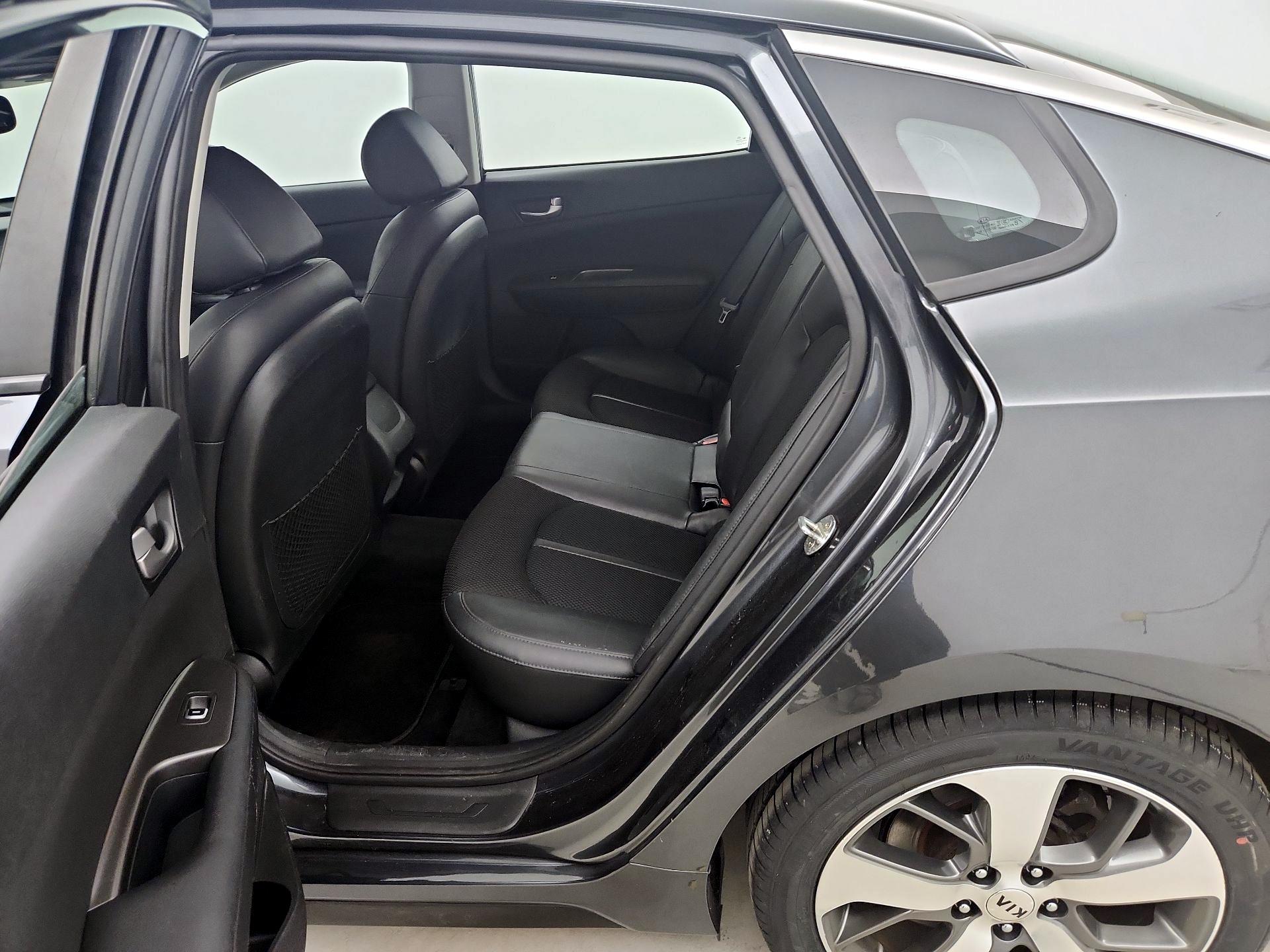 Thumbnail: 2020 Kia Optima - 19