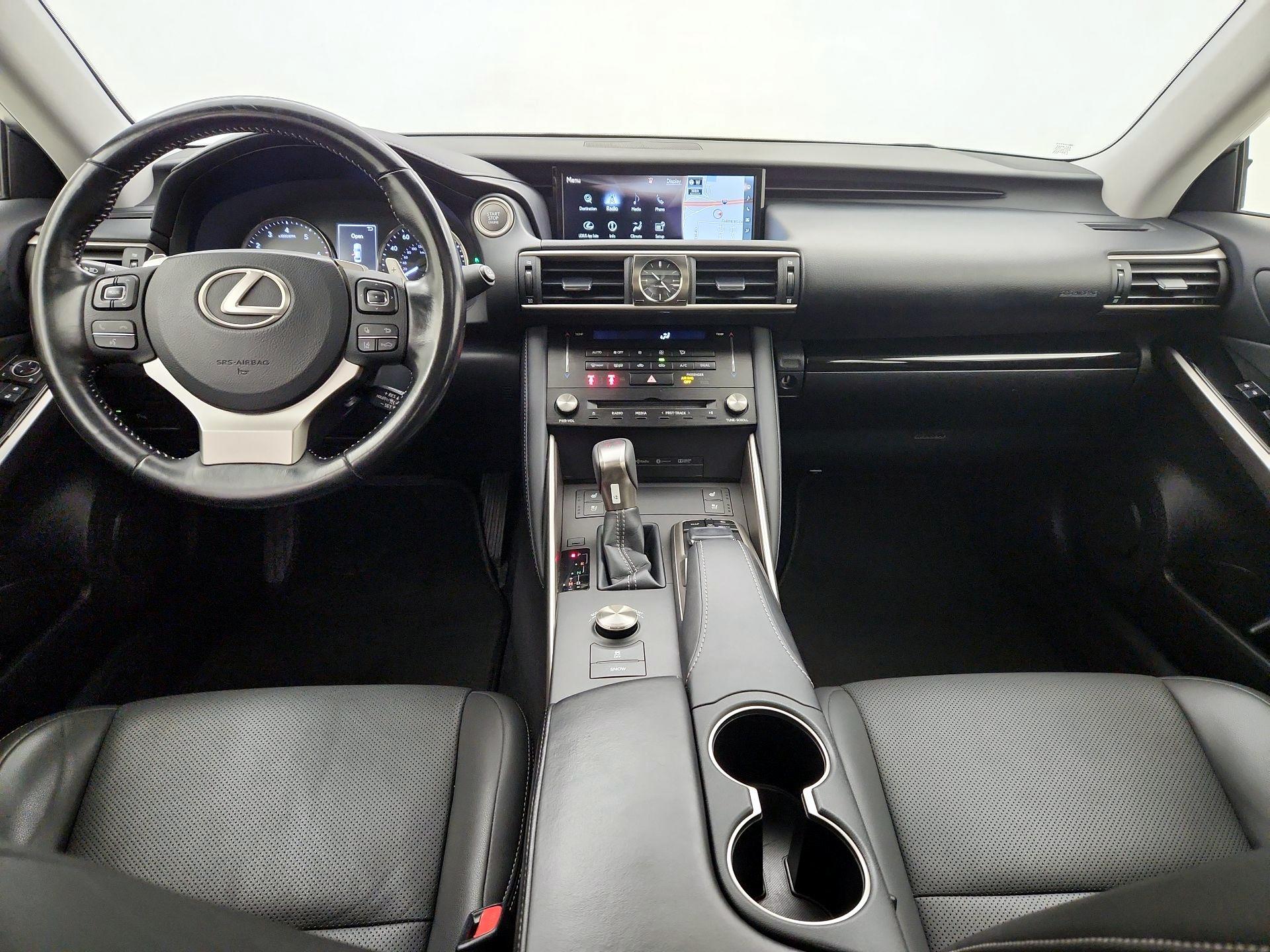 Thumbnail: 2018 Lexus IS - 9