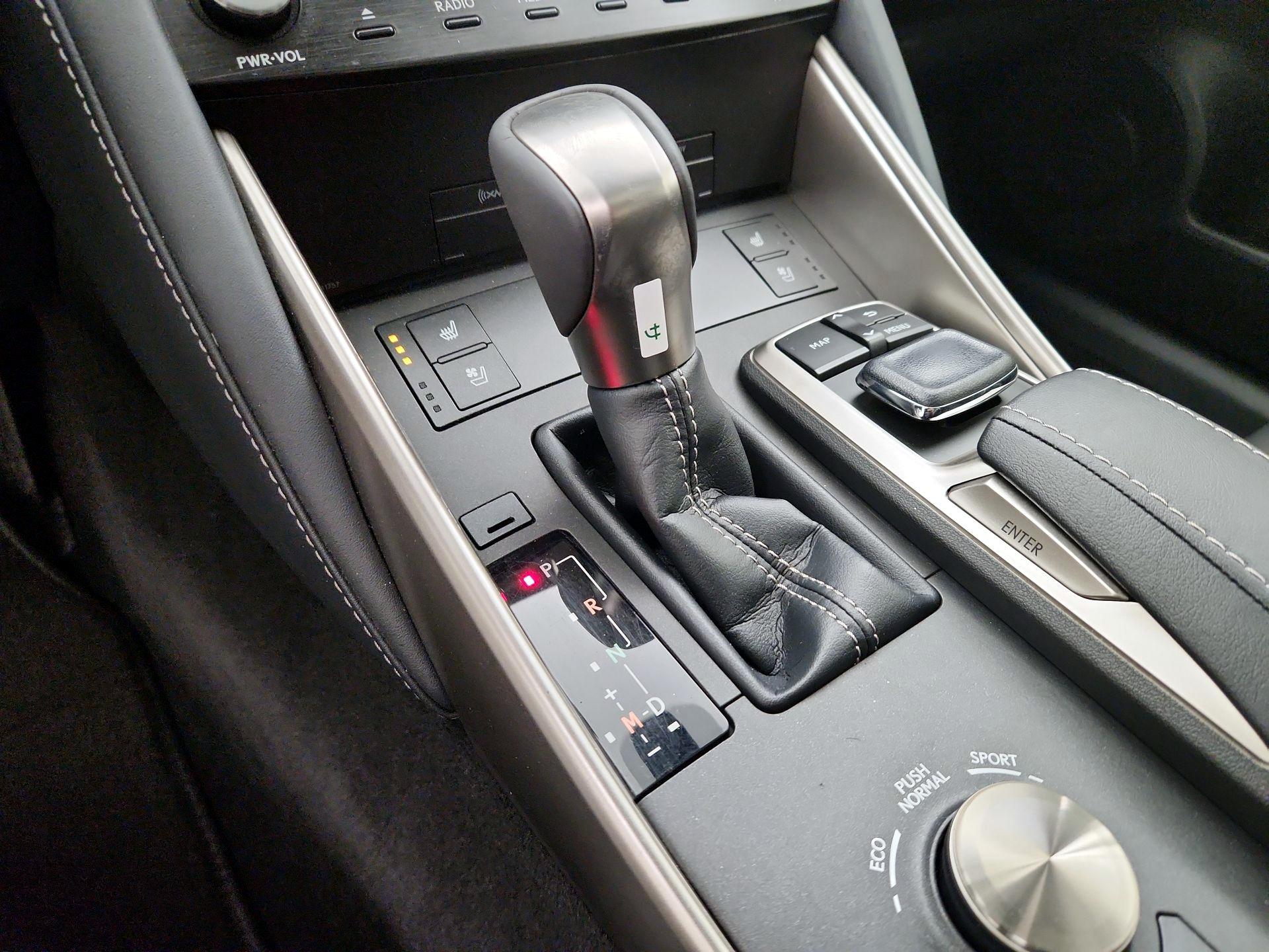 Thumbnail: 2018 Lexus IS - 18