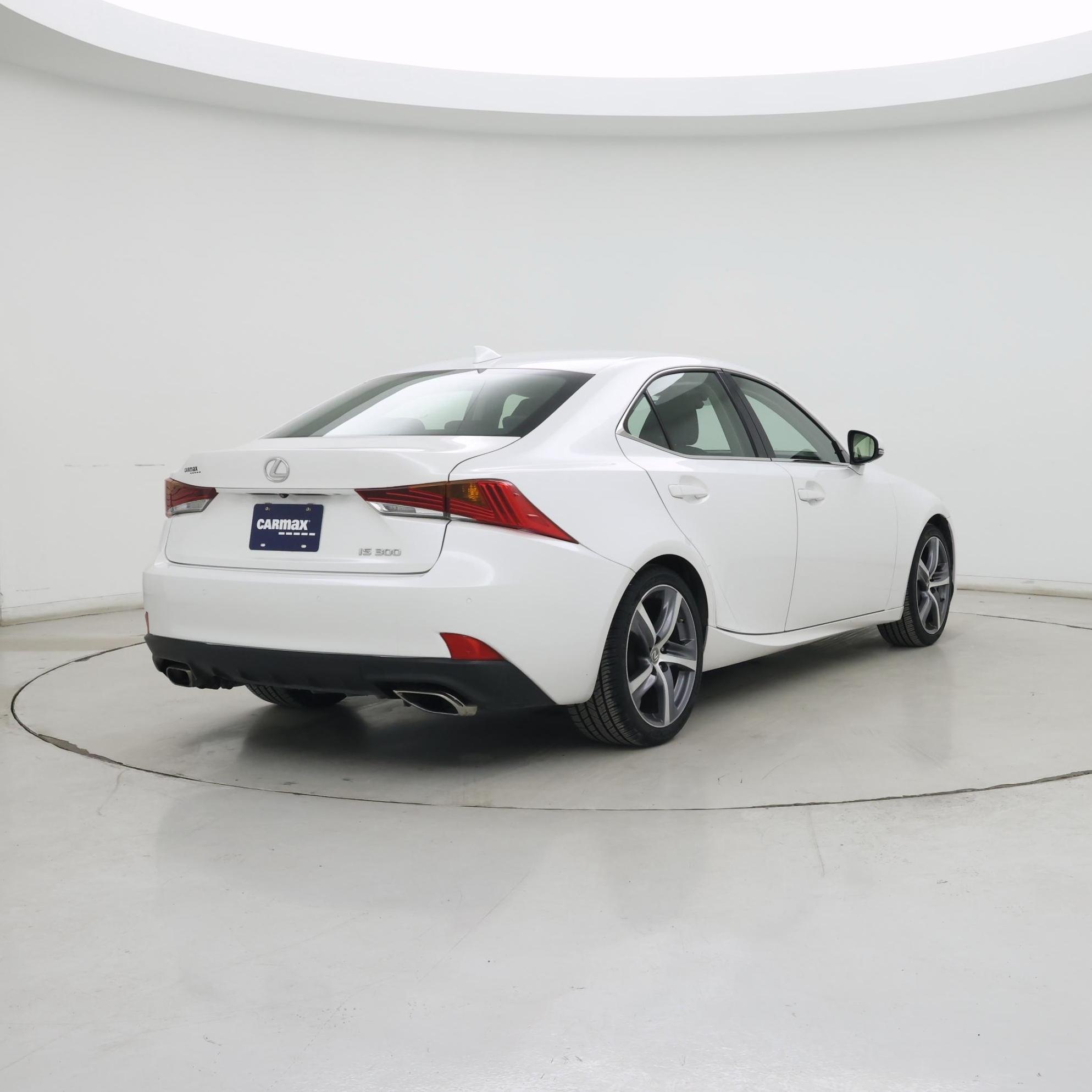 Thumbnail: 2018 Lexus IS - 8