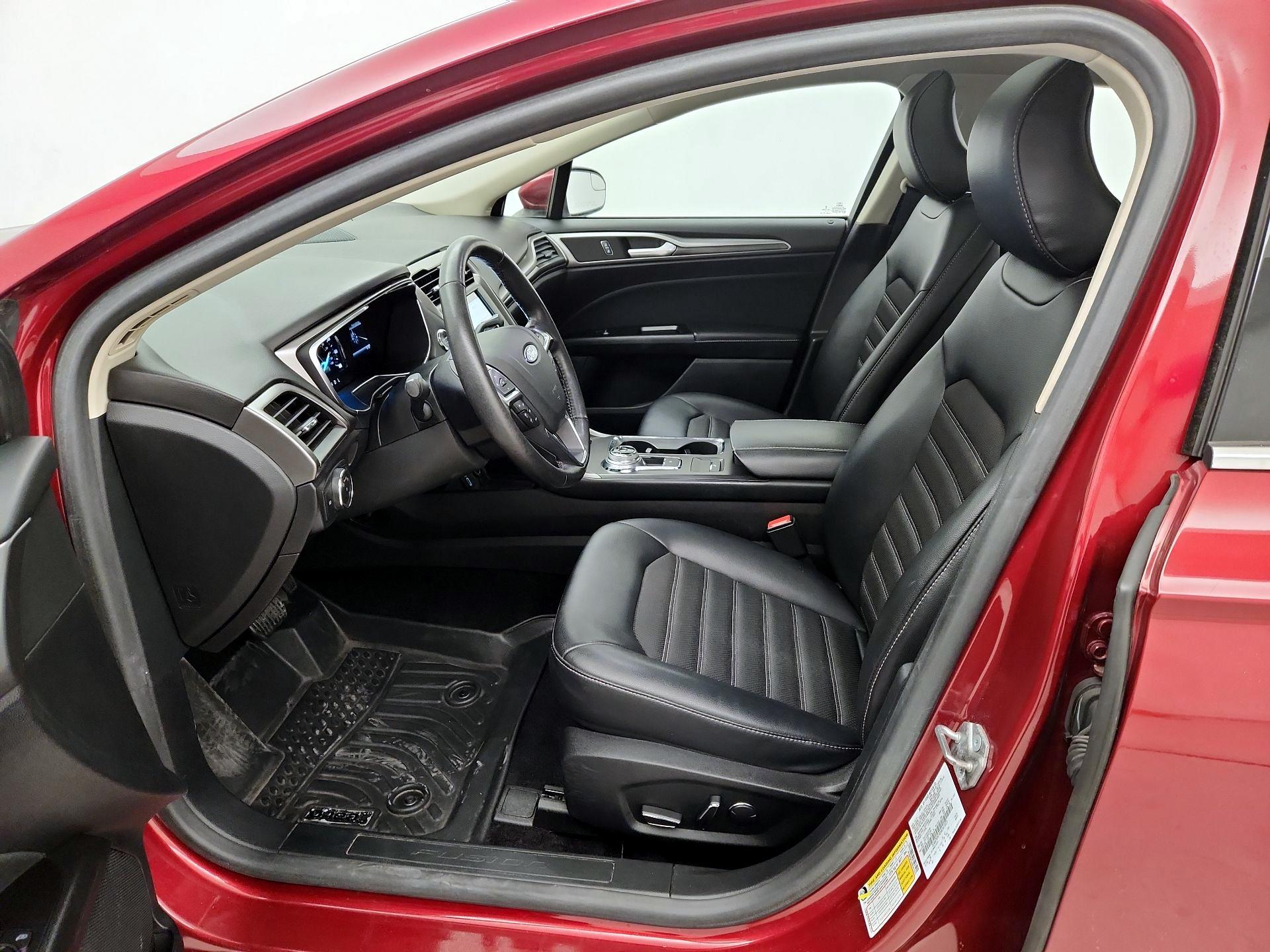 Thumbnail: 2017 Ford Fusion - 11