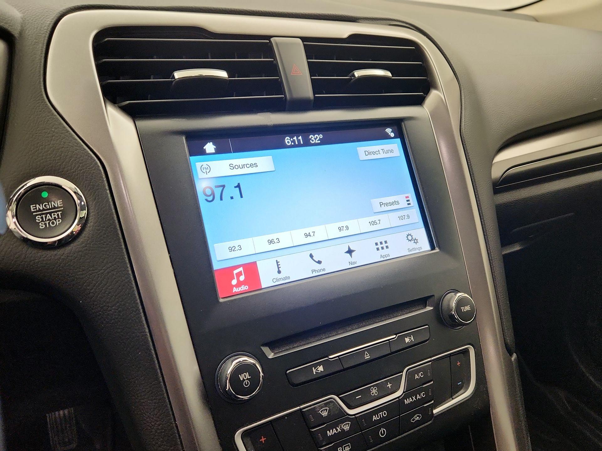 Thumbnail: 2017 Ford Fusion - 16