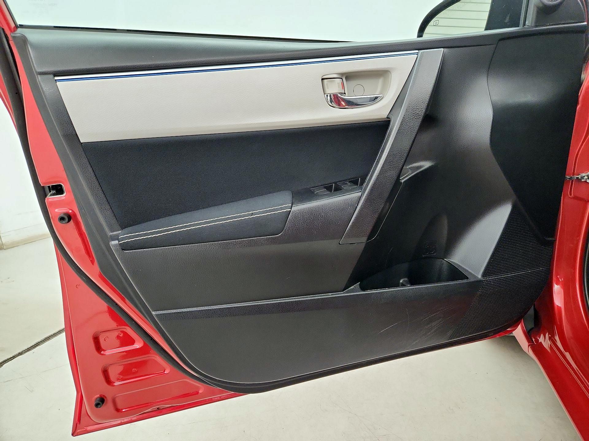 Thumbnail: 2014 Toyota Corolla - 12