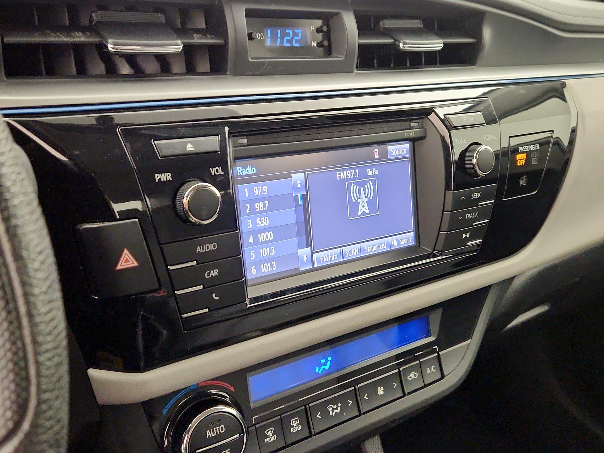 Thumbnail: 2014 Toyota Corolla - 15