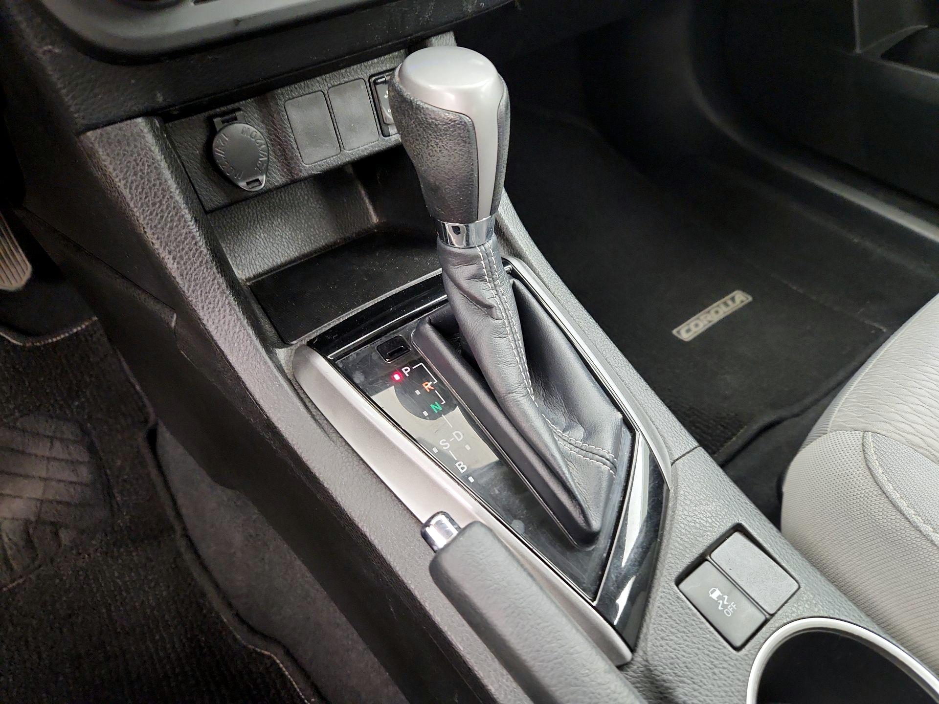 Thumbnail: 2014 Toyota Corolla - 17